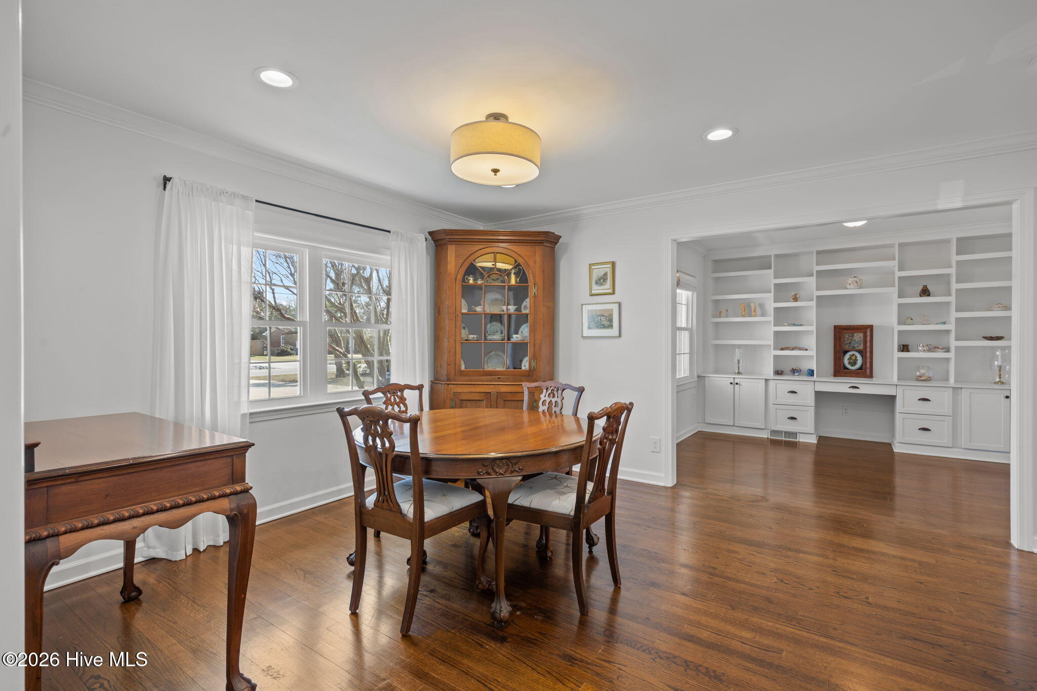 100557459 | Photo 12