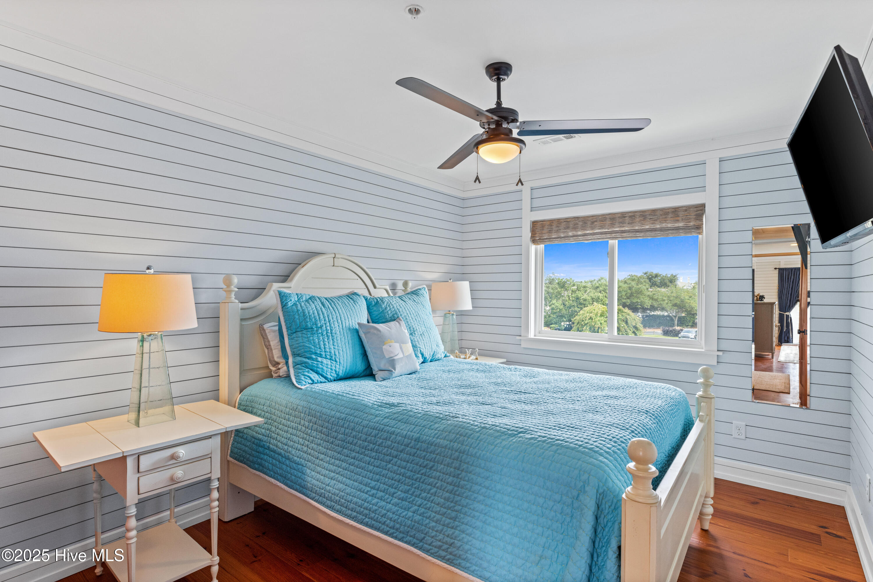 100523533 | Photo 22