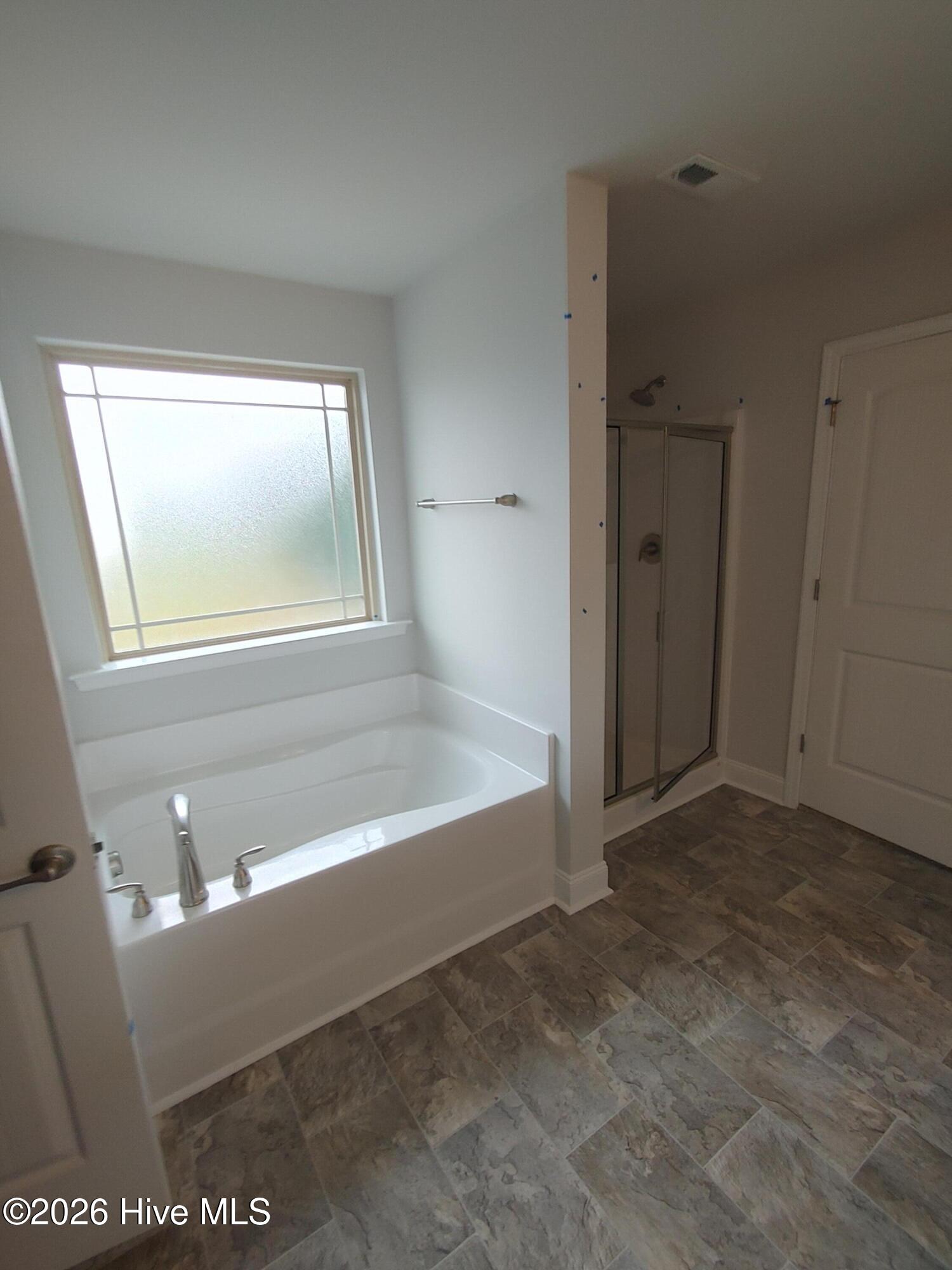 100547137 | Photo 15