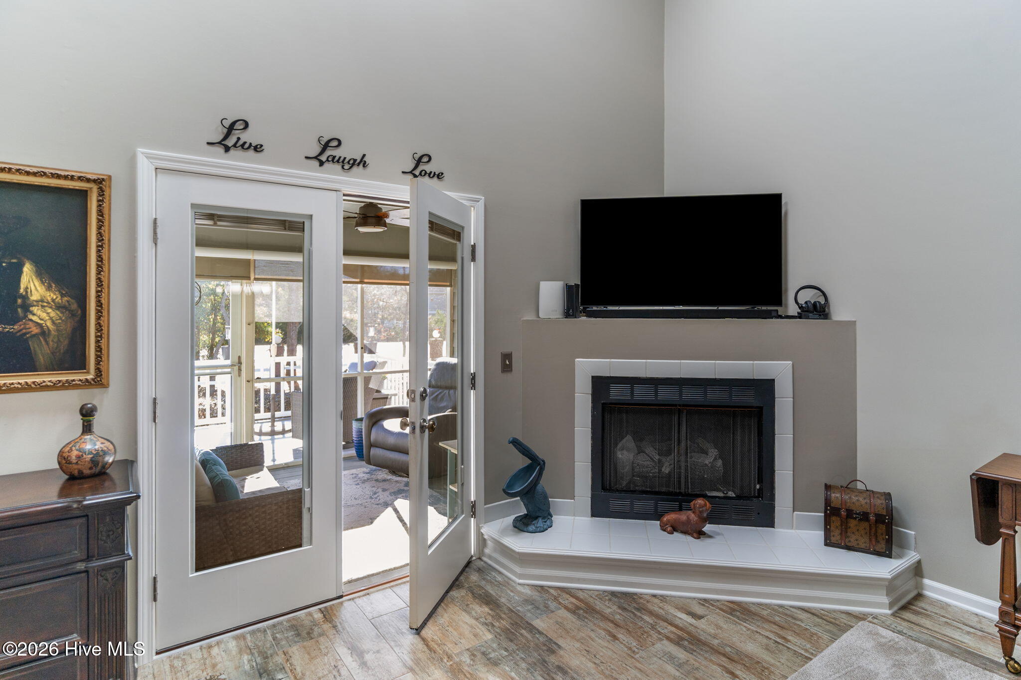 100550707 | Photo 16