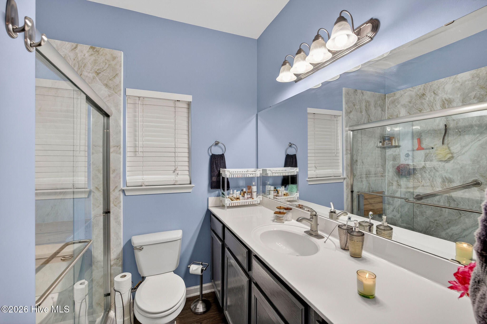 100557620 | Photo 17