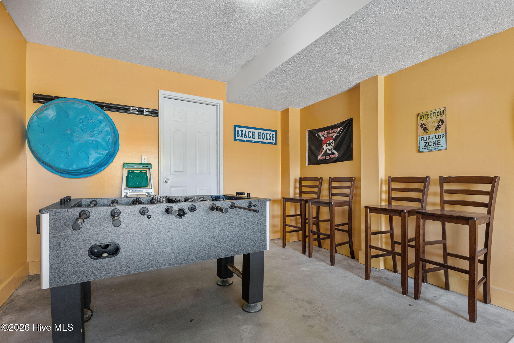 100558728 | Photo 24