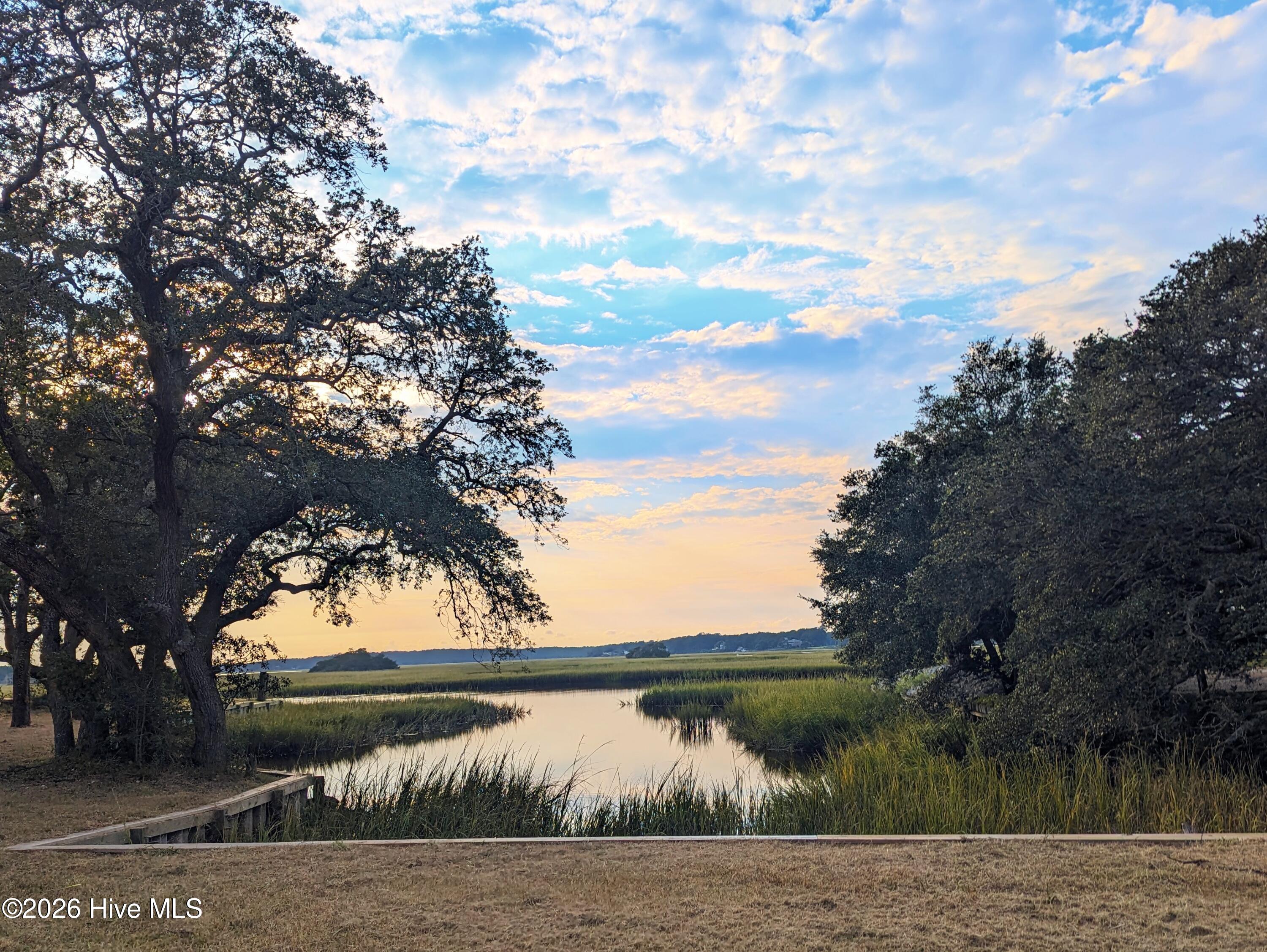 100558750 | Photo 38