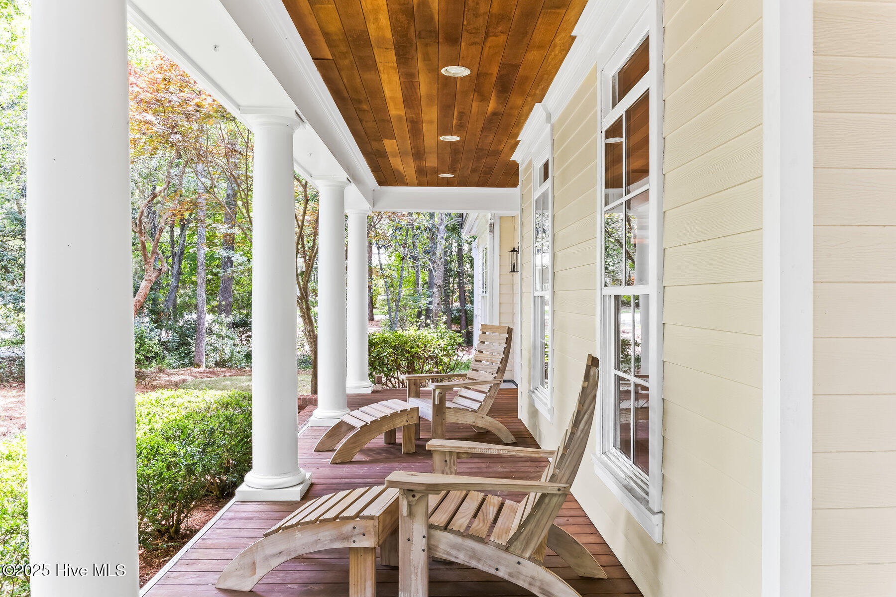 100495433 | Photo 30