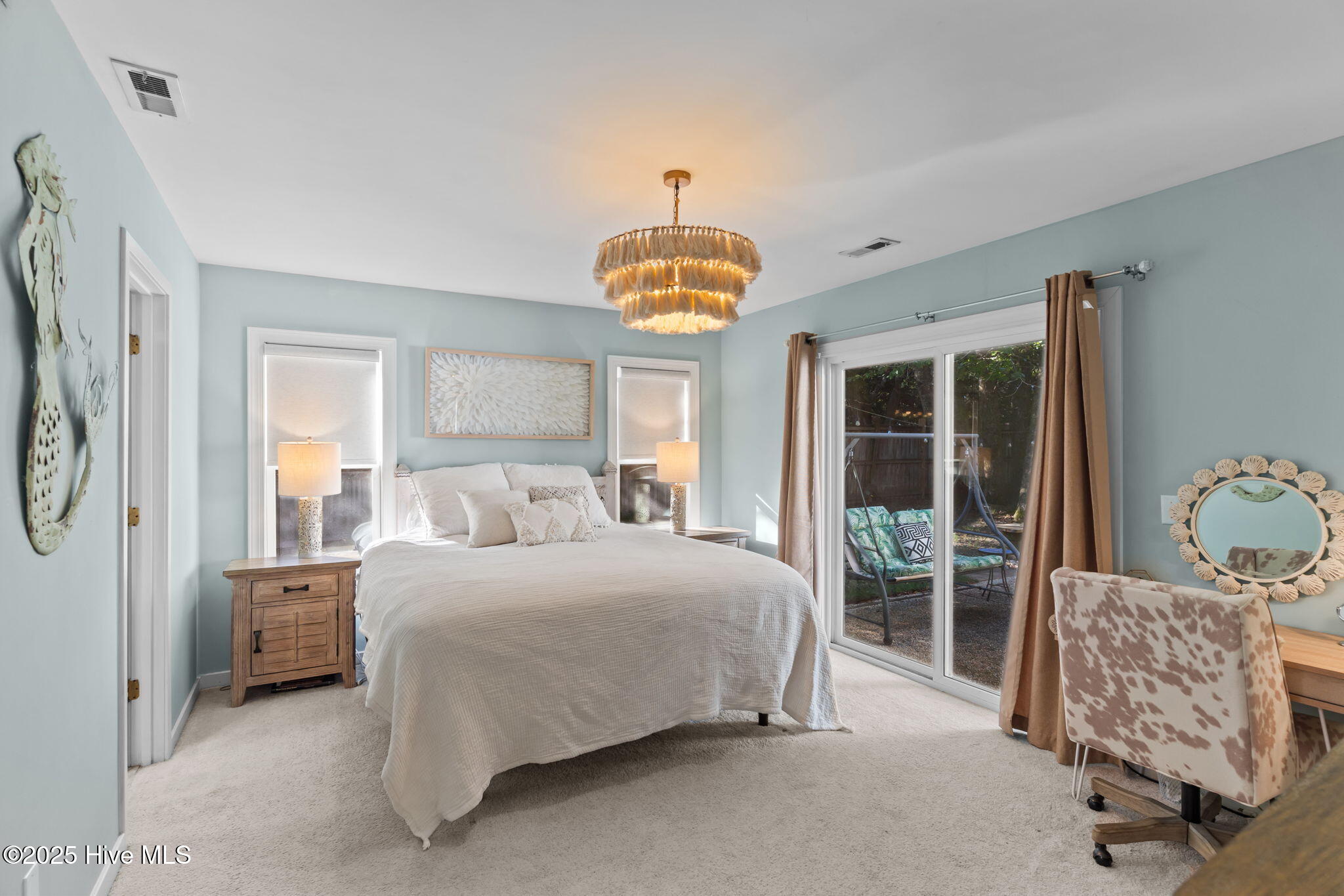 100537422 | Photo 28