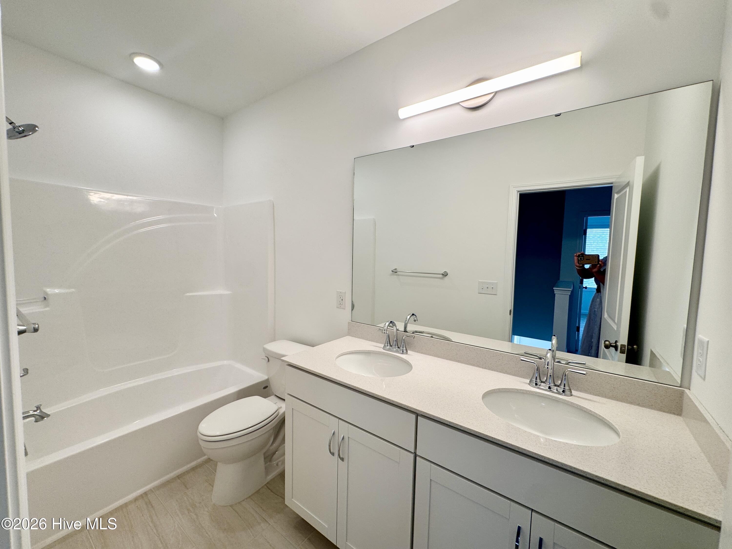 100535606 | Photo 21