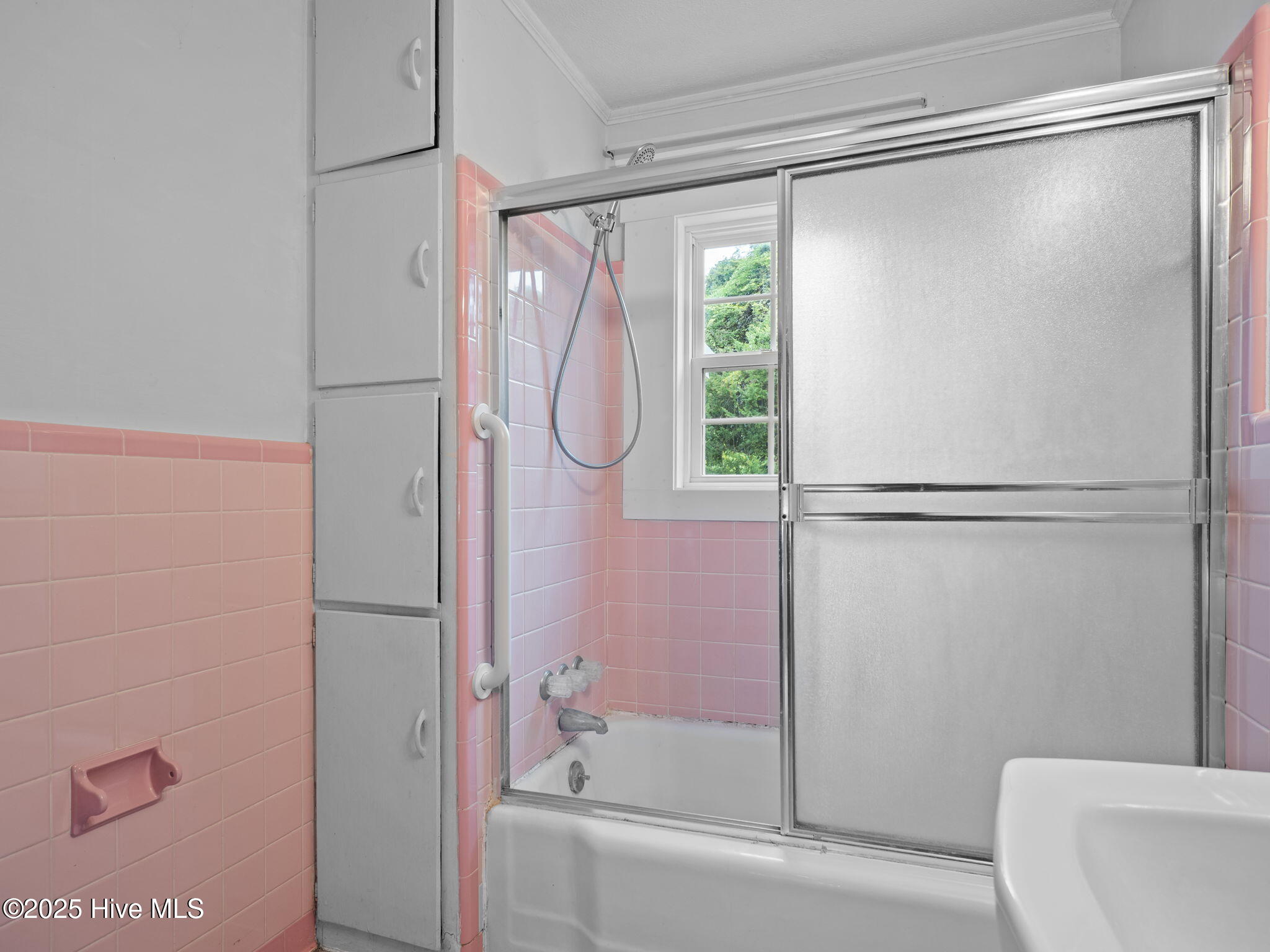 100526593 | Photo 31