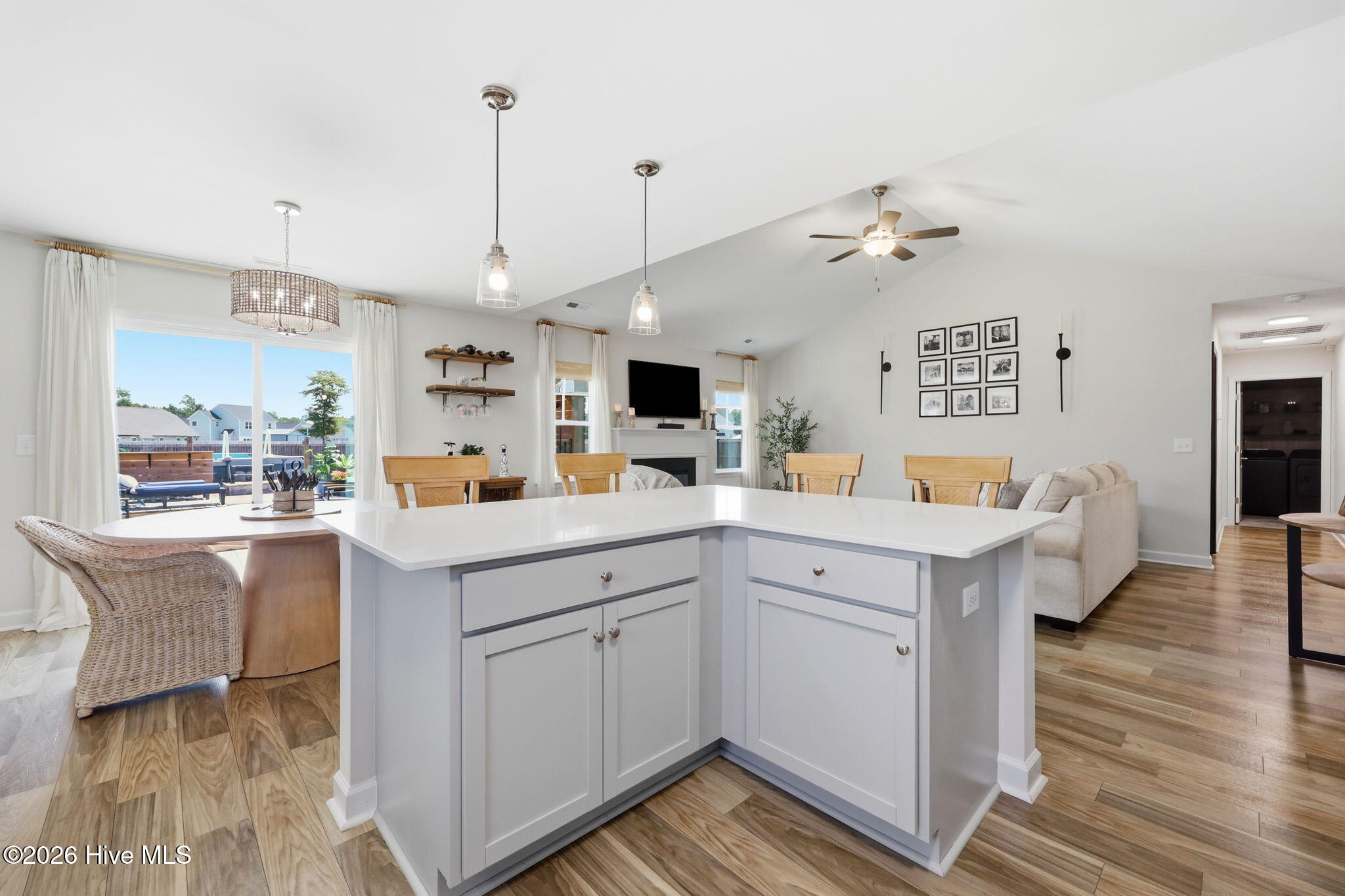 324 Cotton Hl Place,Hubert