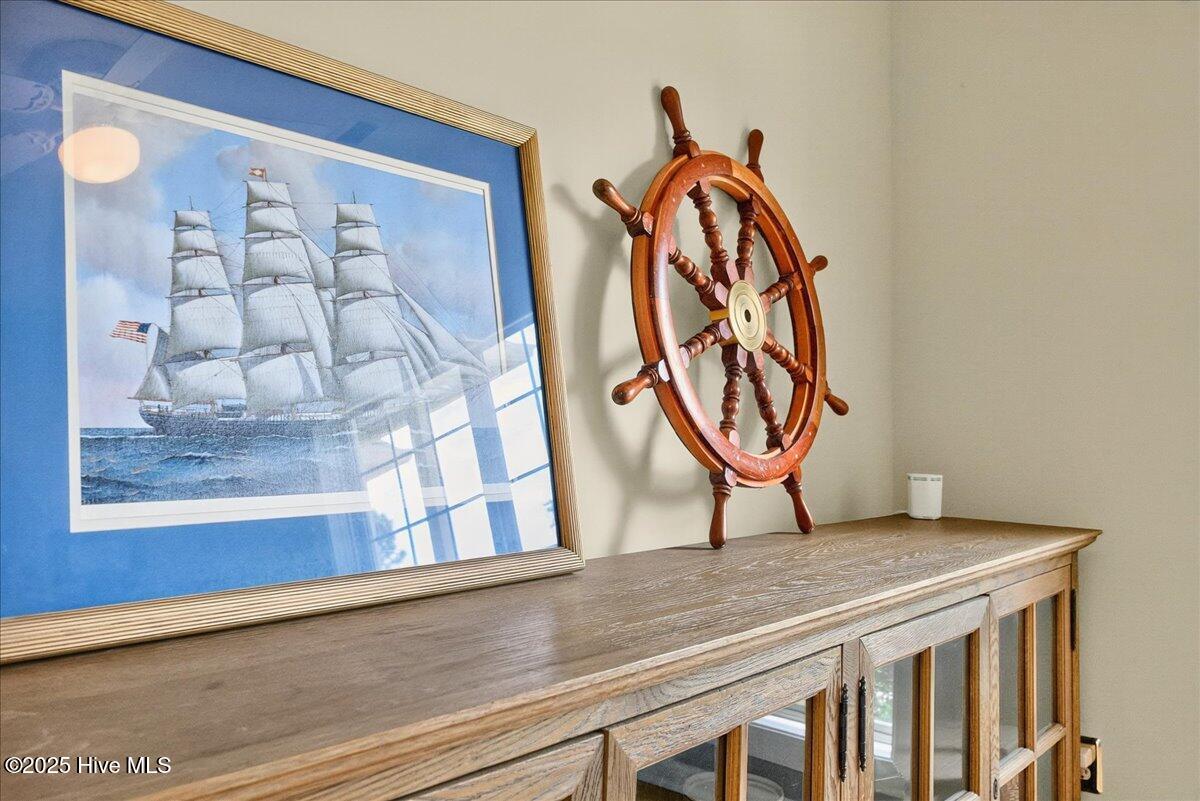 100561885 | Photo 41