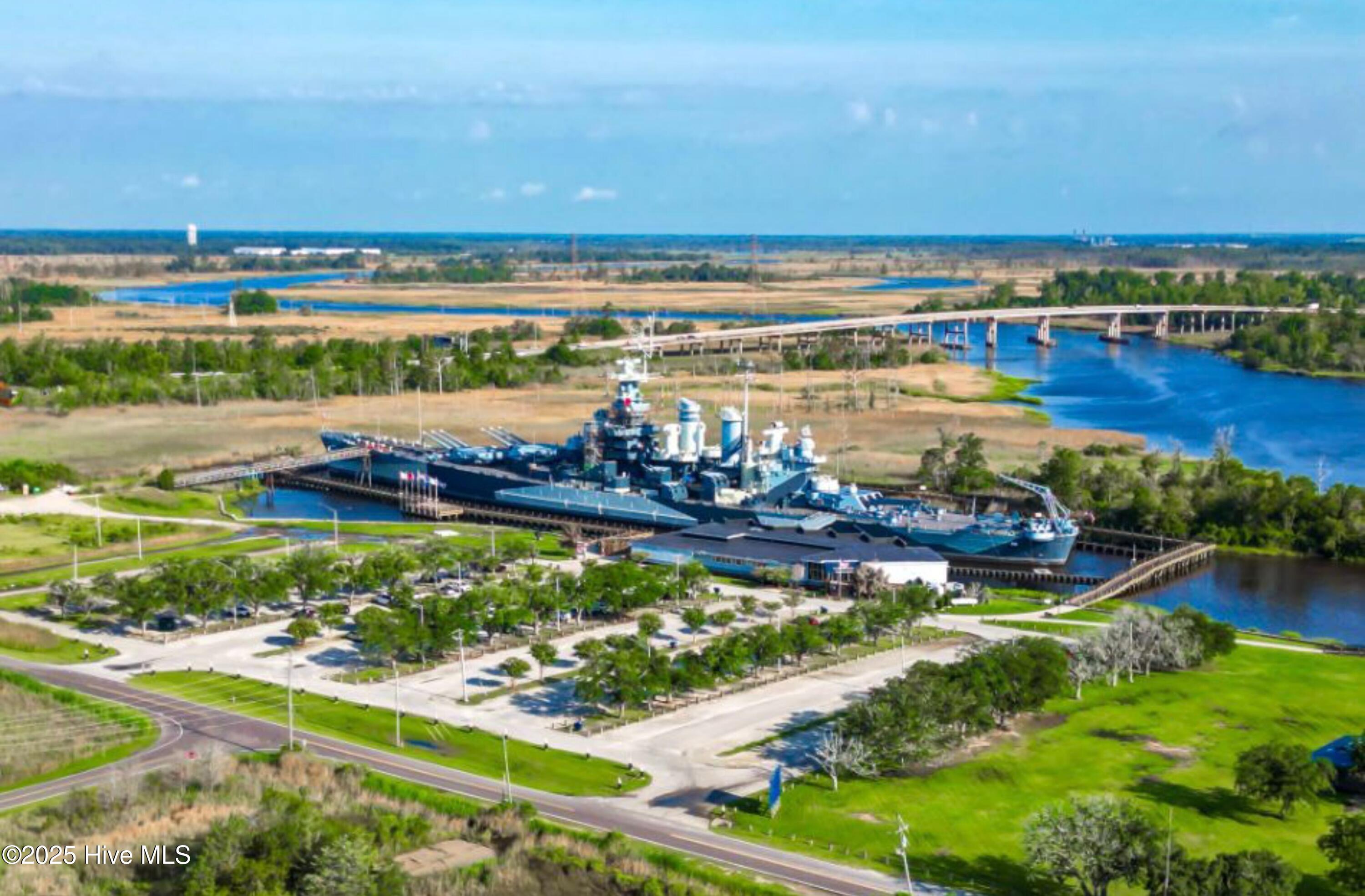 100545160 | Photo 44