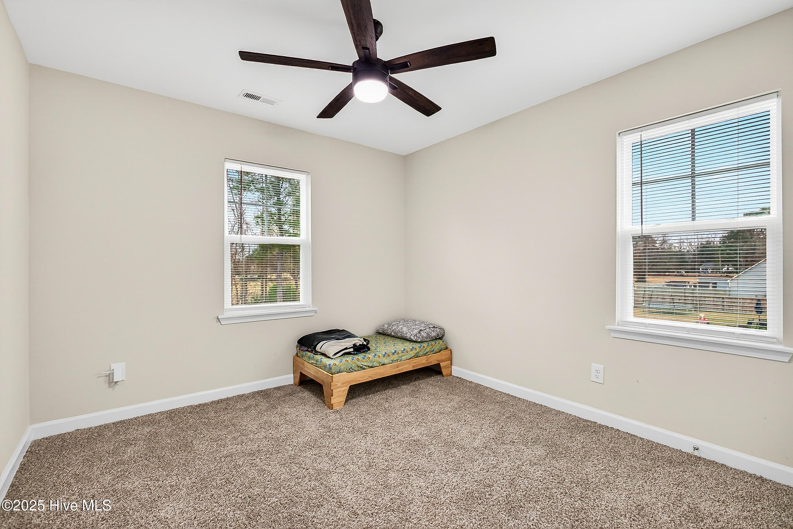 100544724 | Photo 25