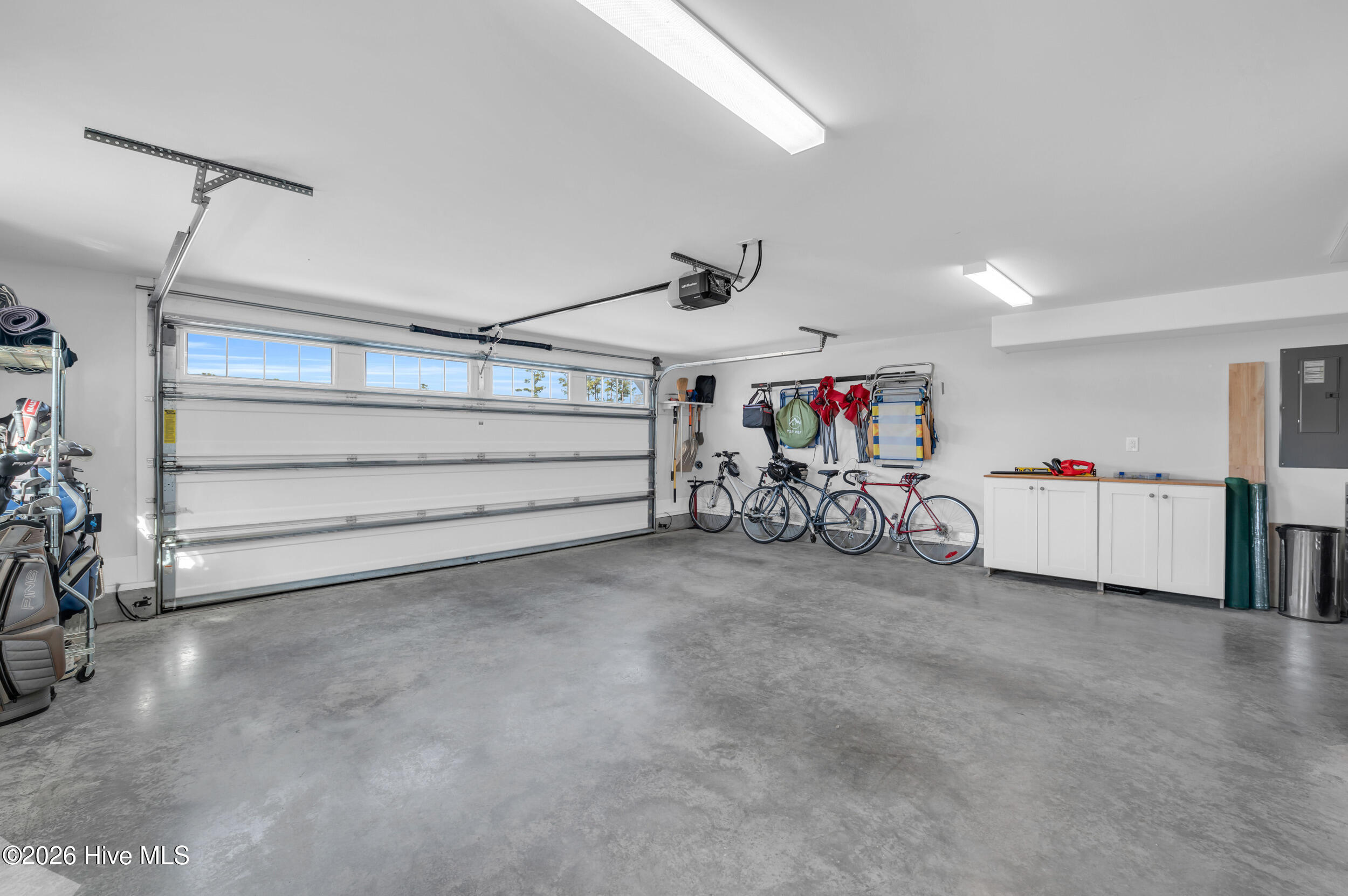 100550719 | Photo 40