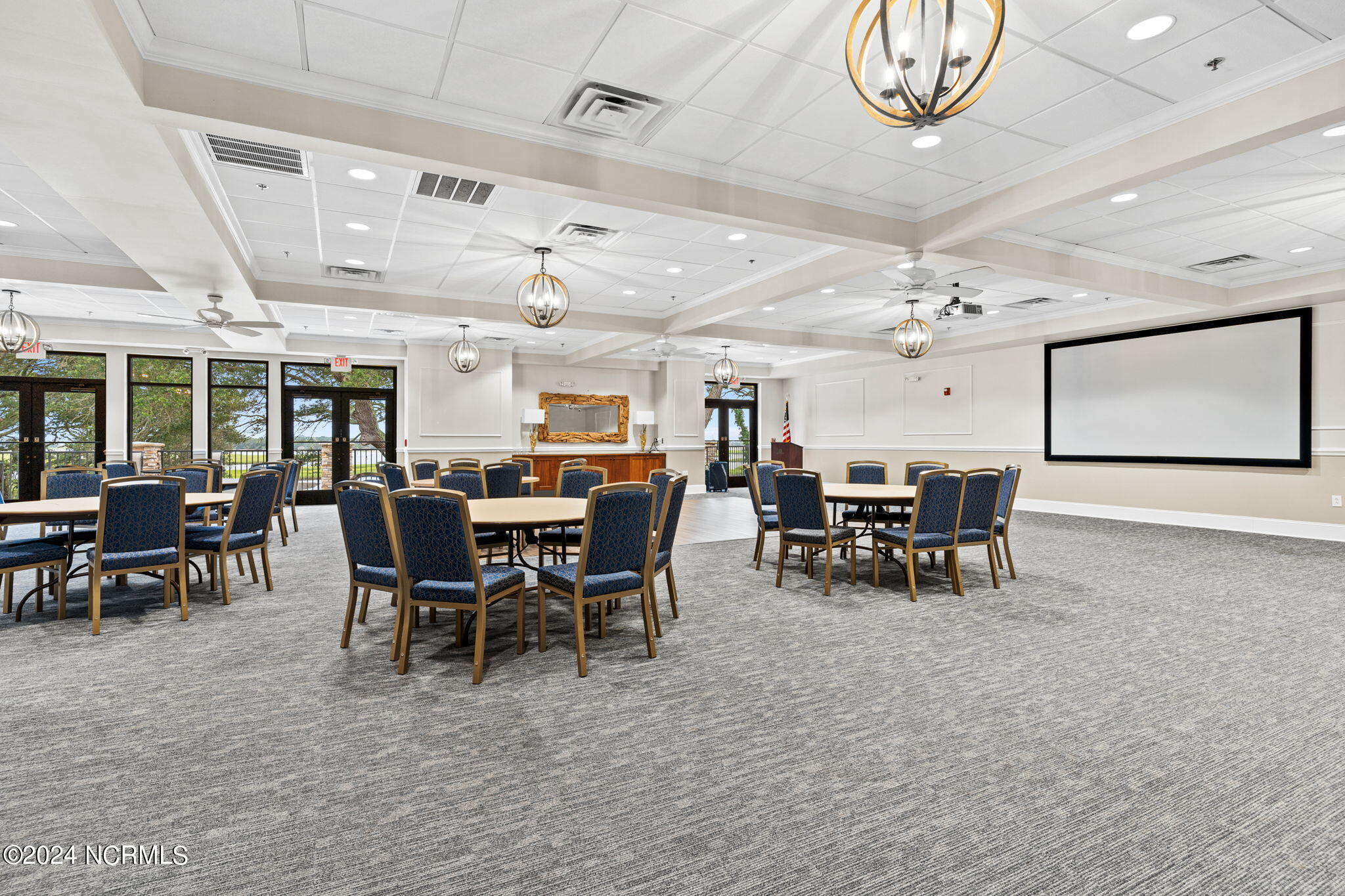 100456942 | Photo 27