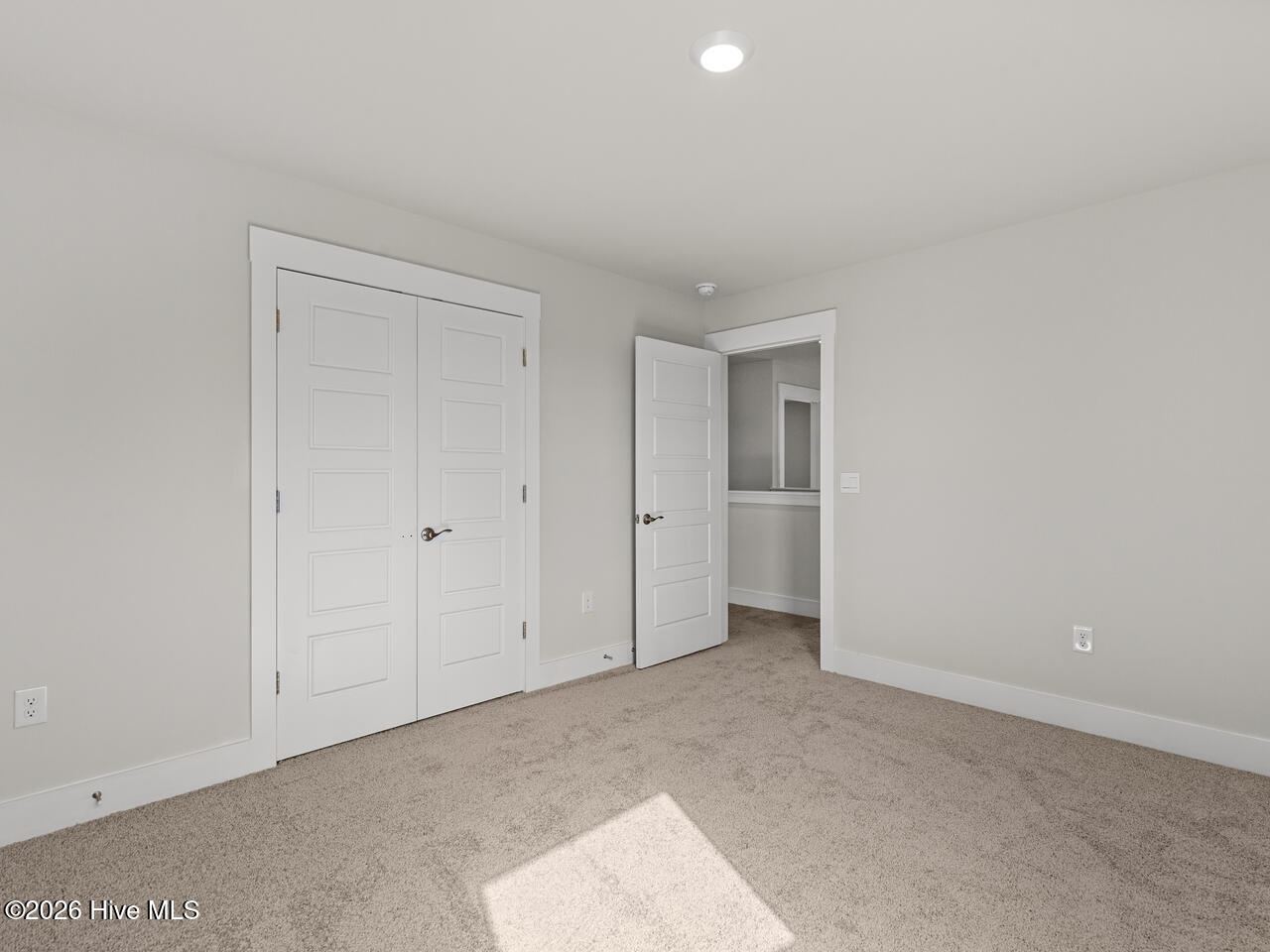 100545581 | Photo 45