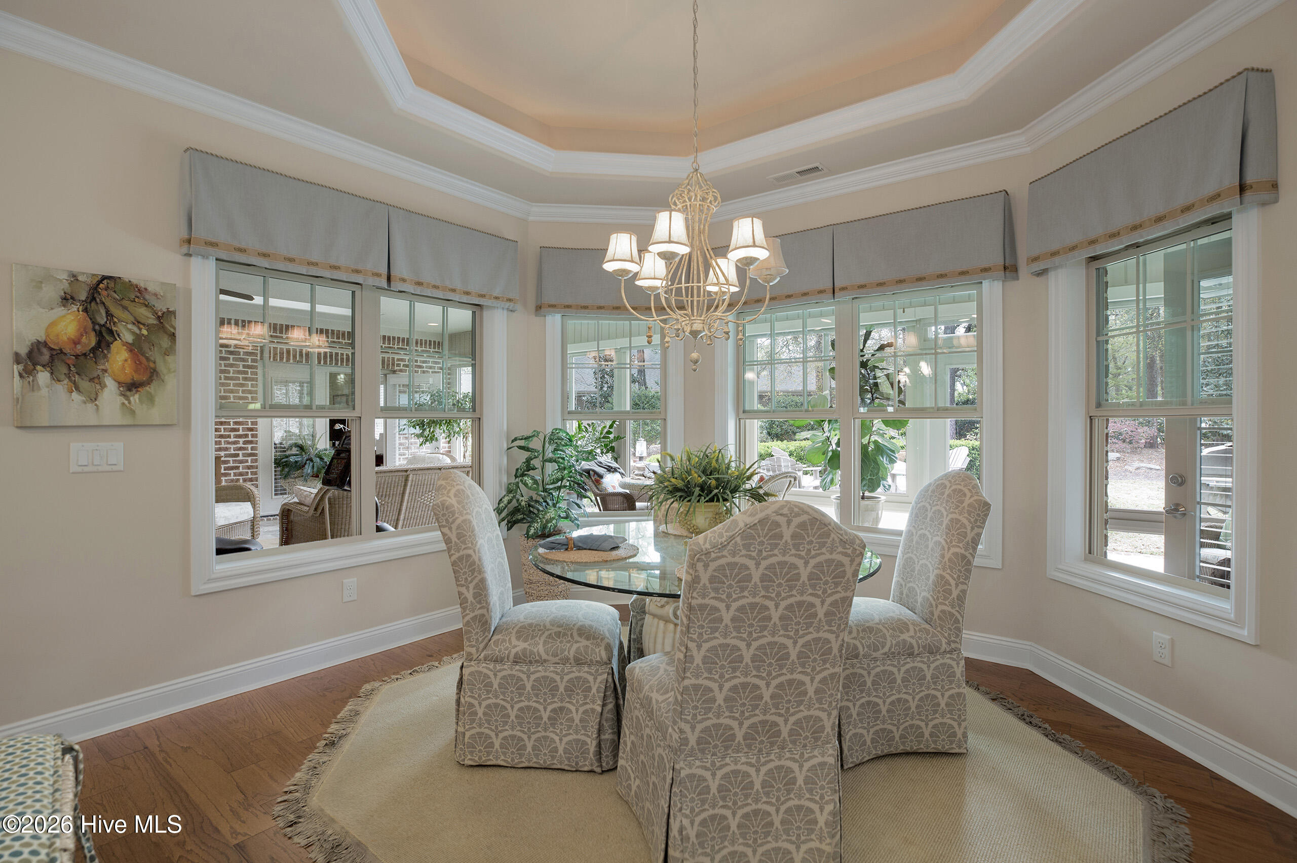 100563471 | Photo 18