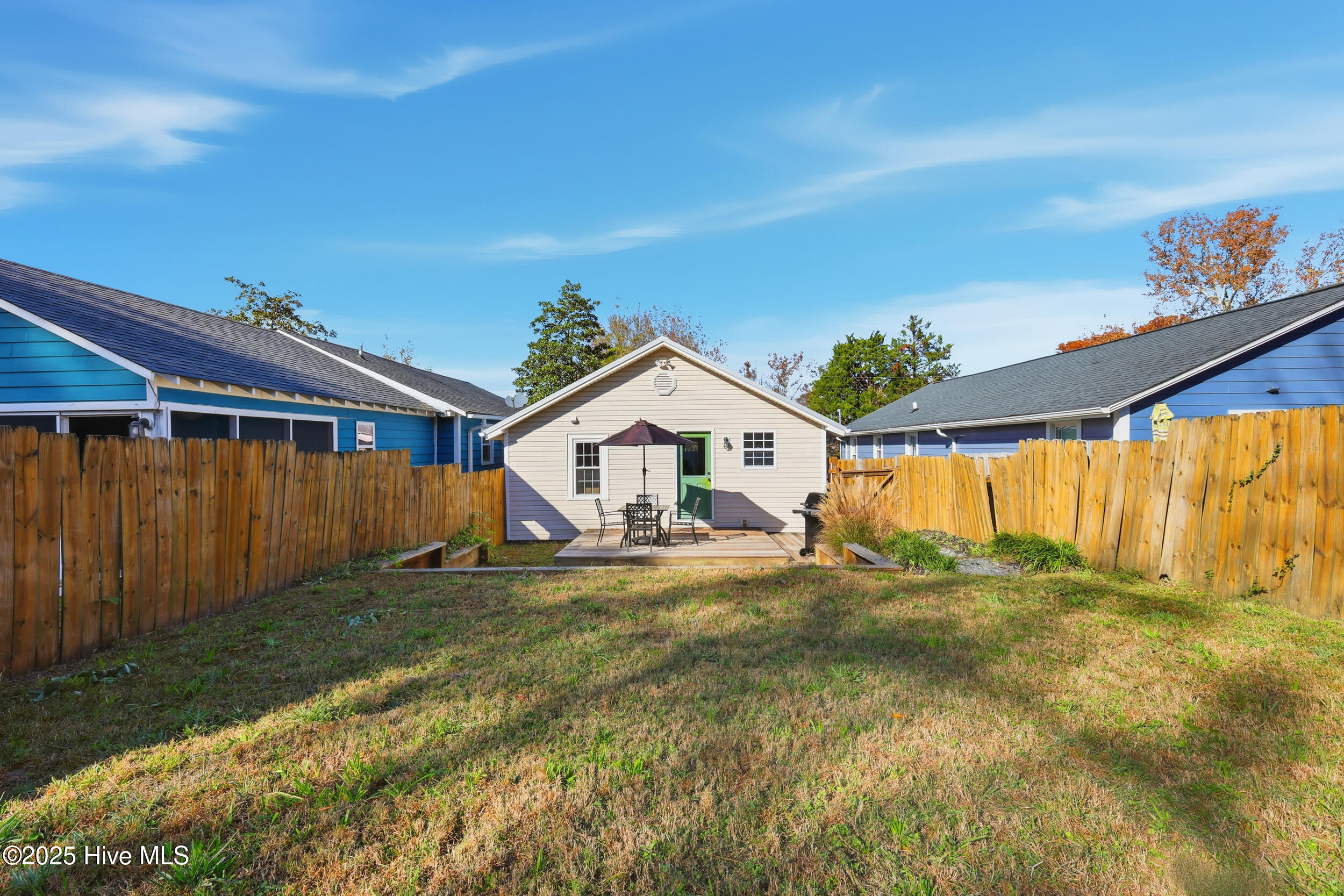 100544861 | Photo 30