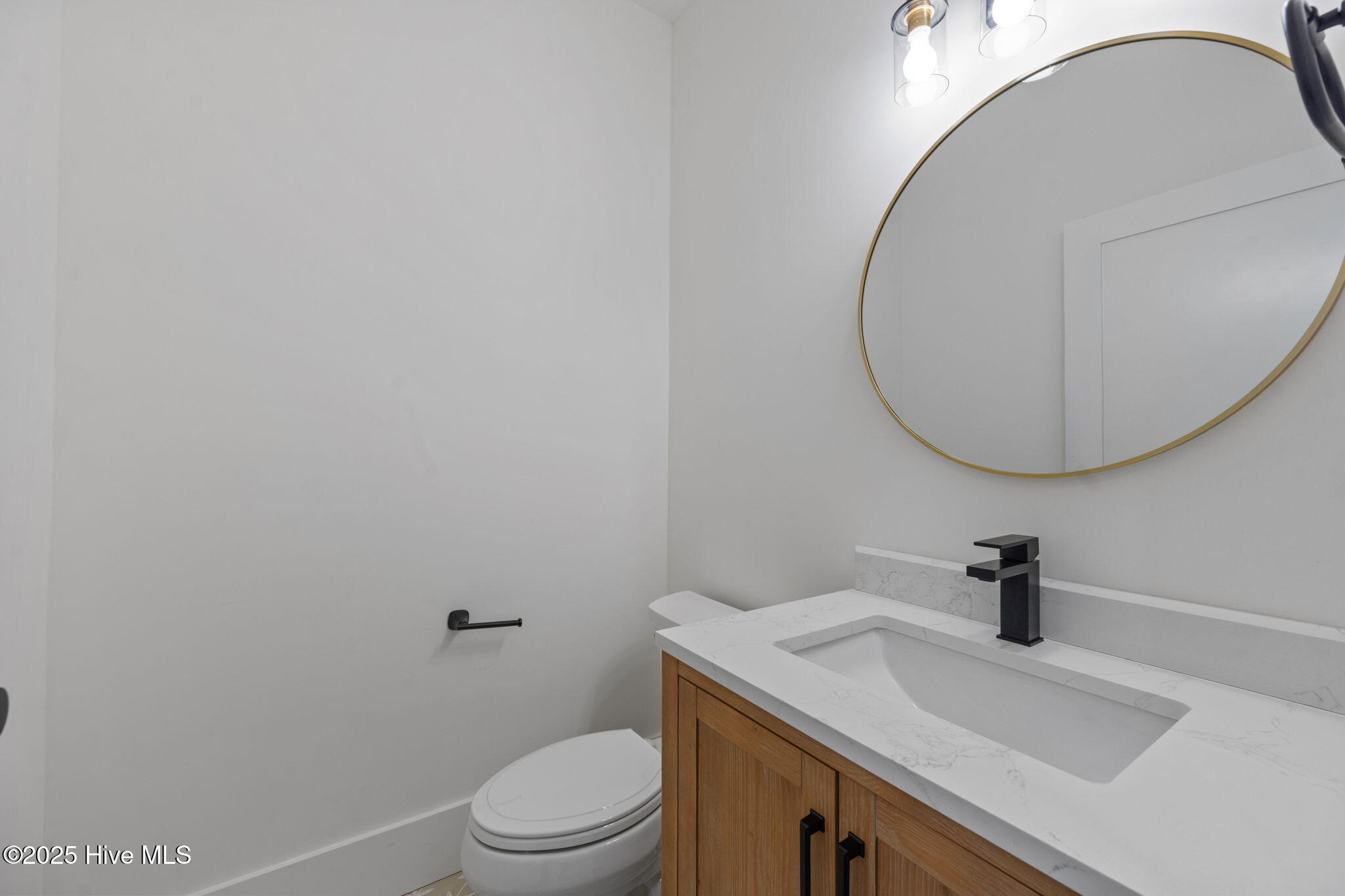 100547090 | Photo 34