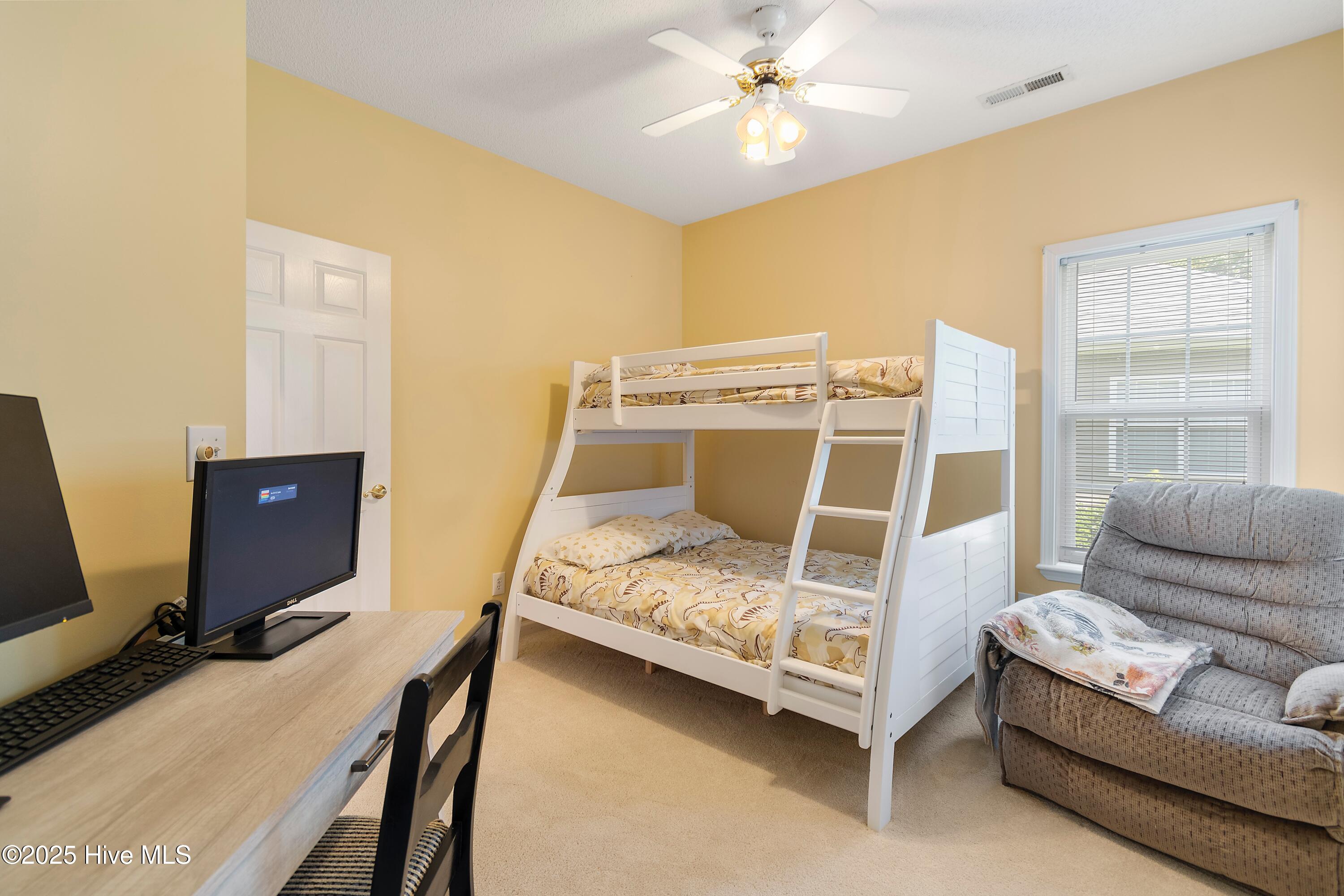 100545372 | Photo 10