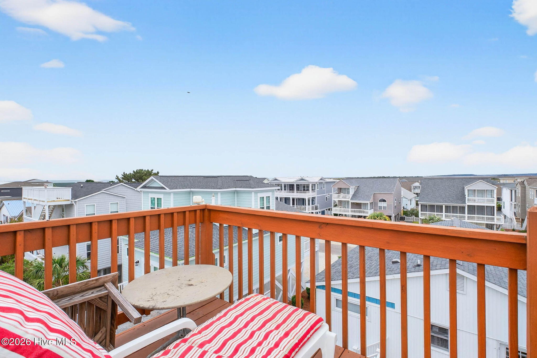 100565816 | Photo 51