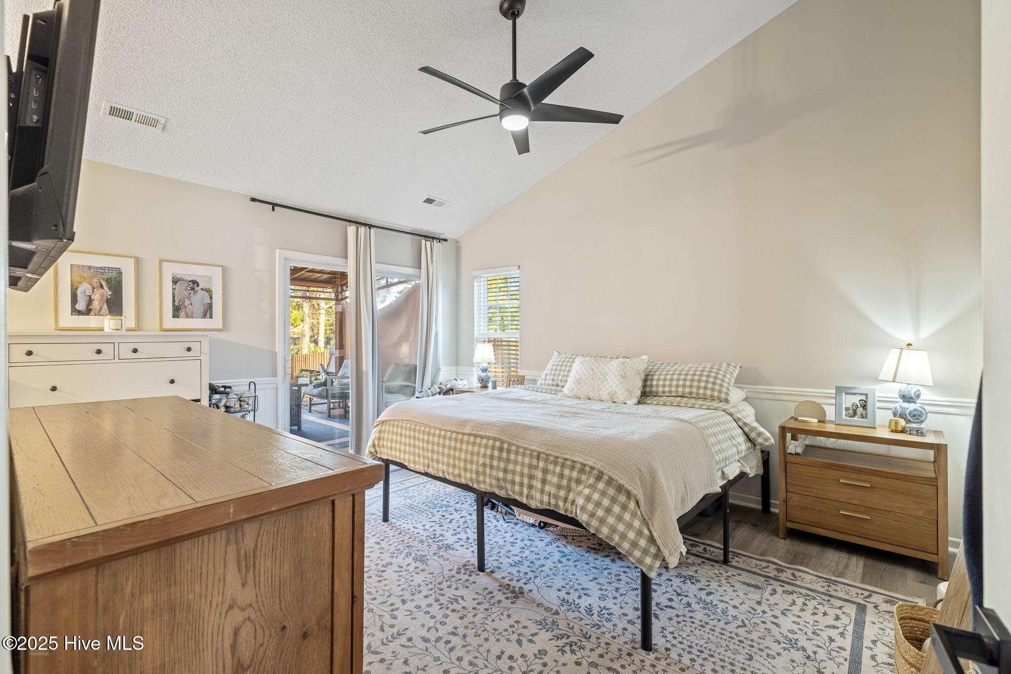 100539678 | Photo 20