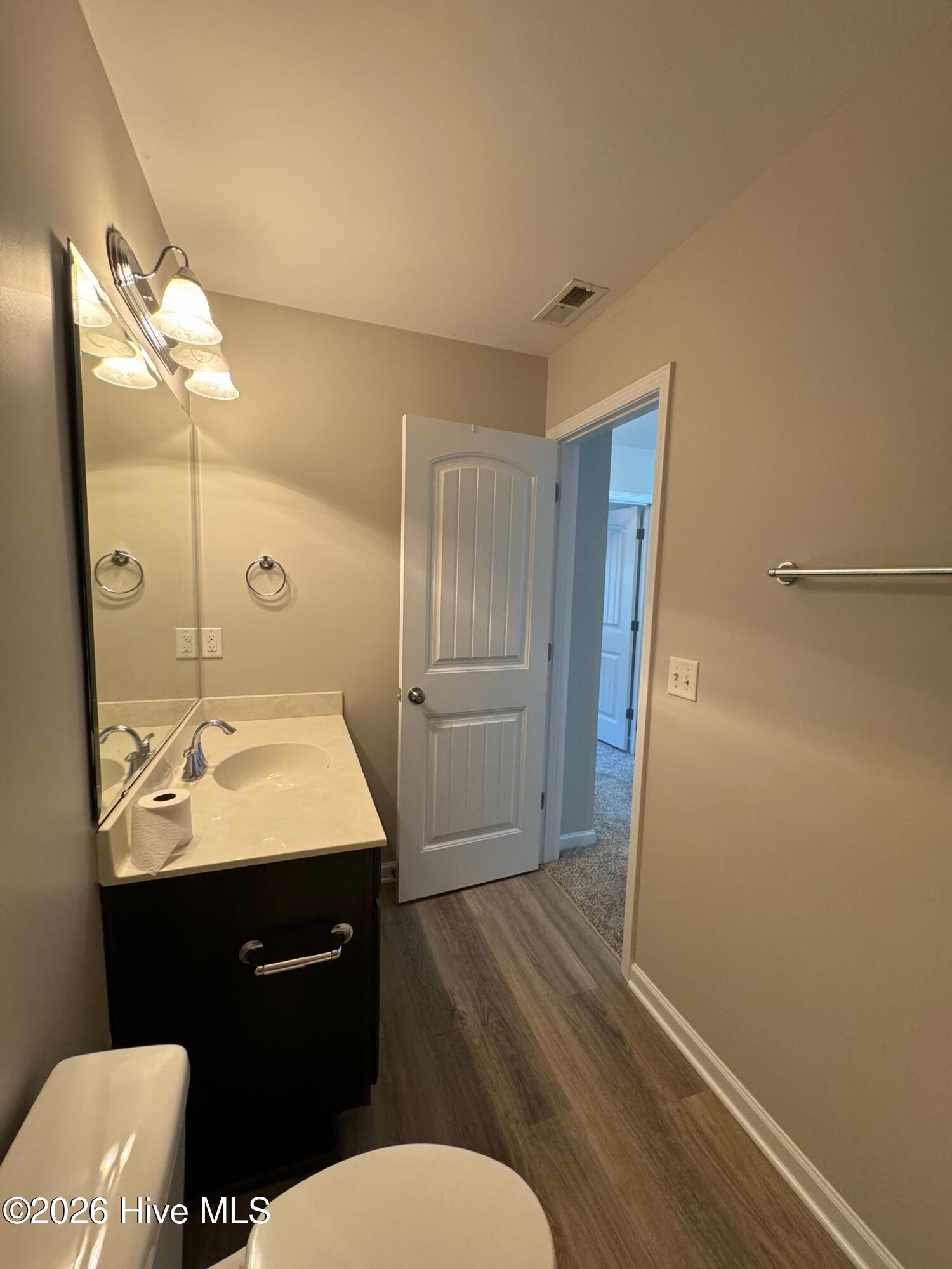 100549154 | Photo 27