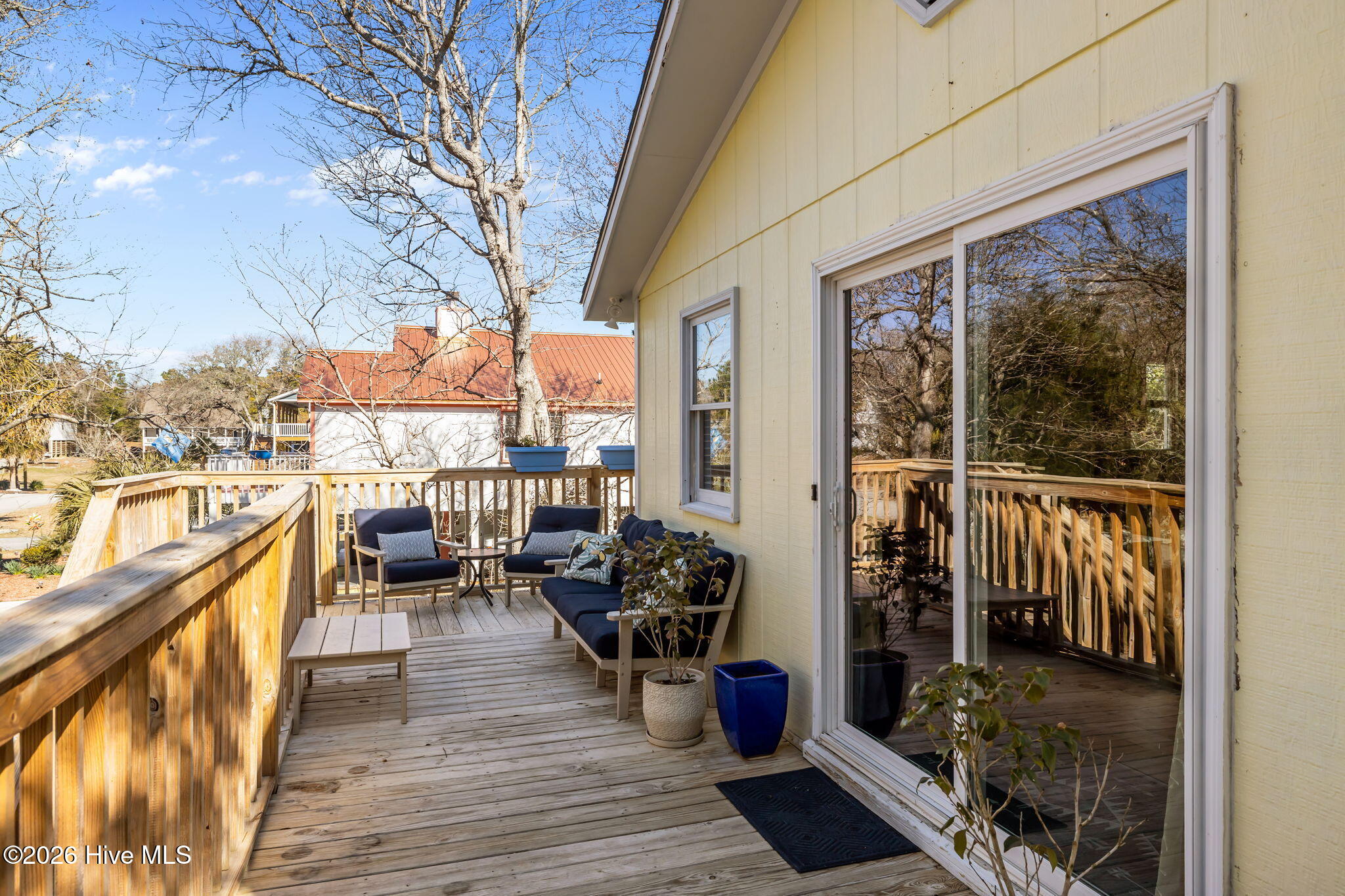 100556660 | Photo 38