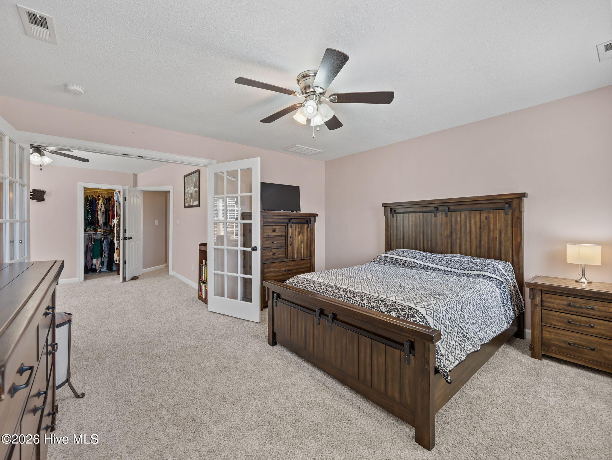 100569646 | Photo 29