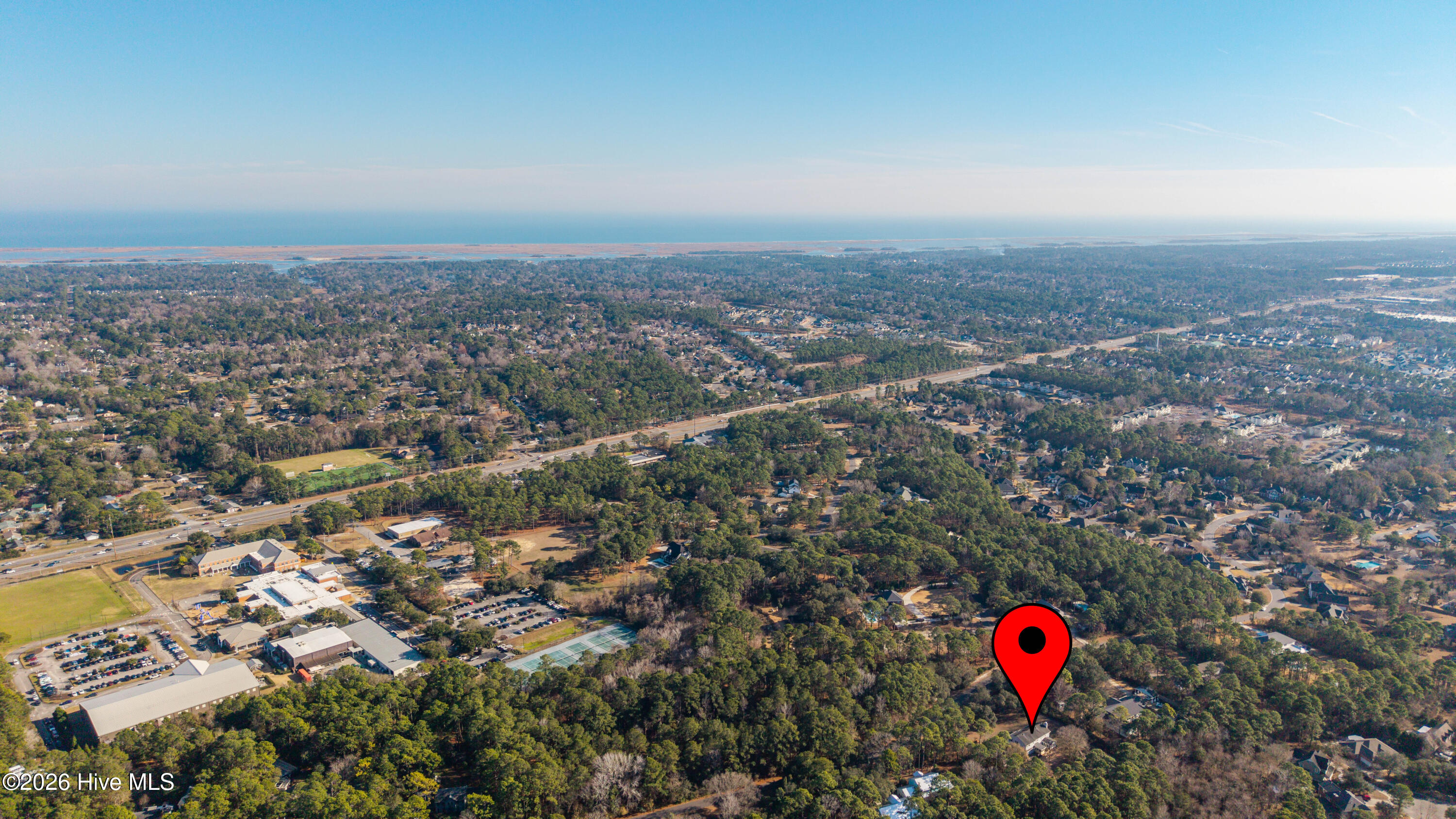 100548733 | Photo 44