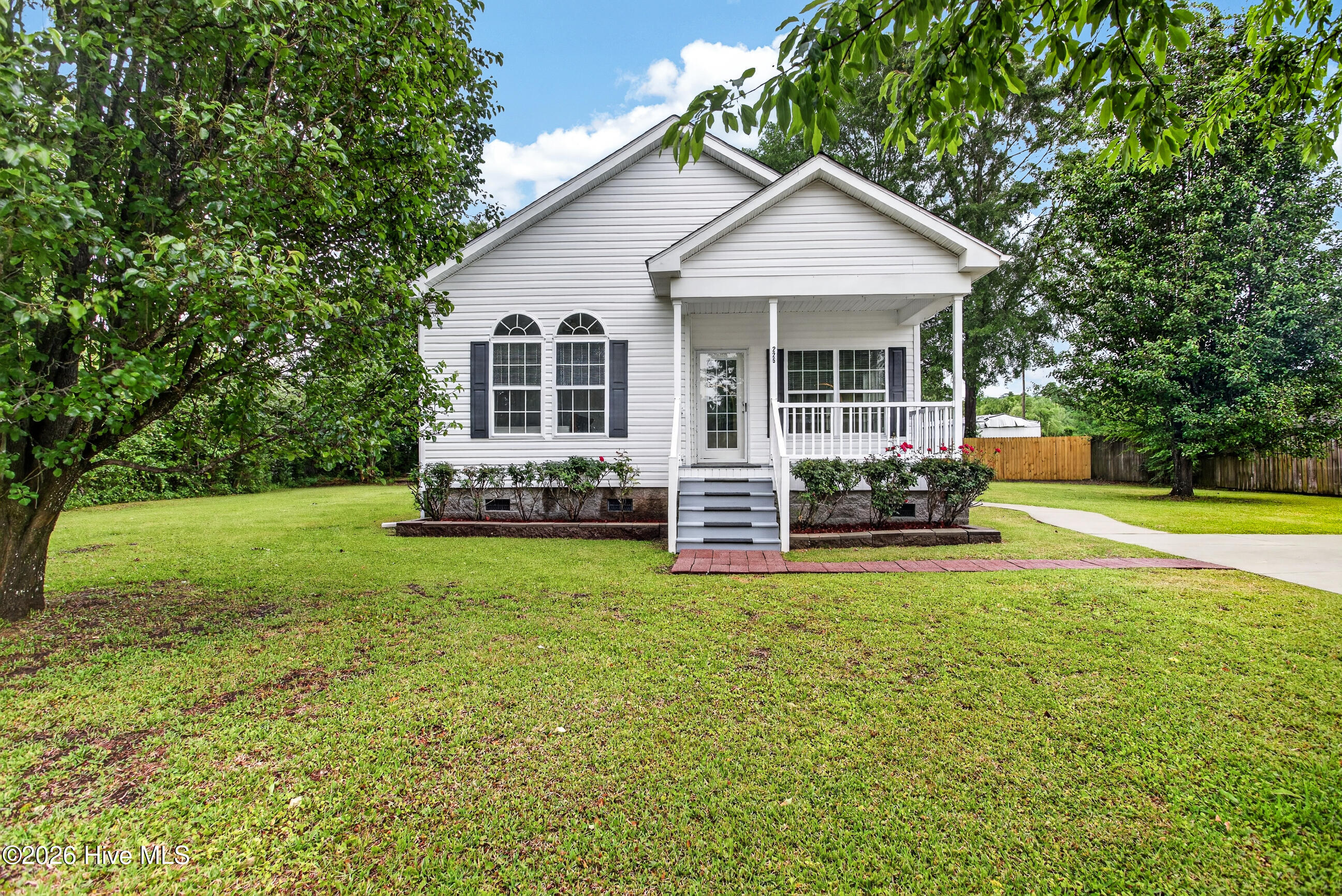 225 Boyington Drive,Midway Park