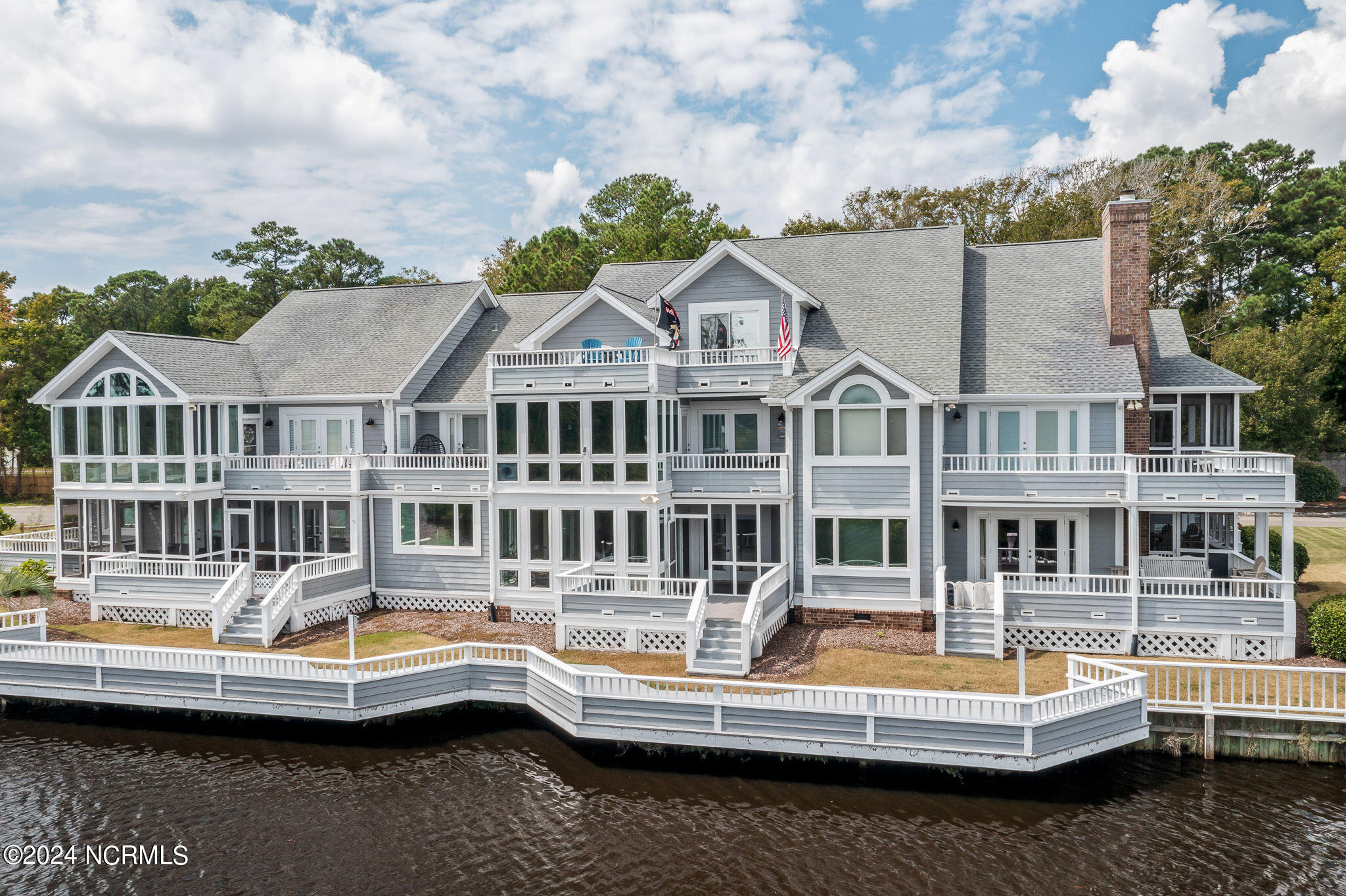 100468639 | Photo 29