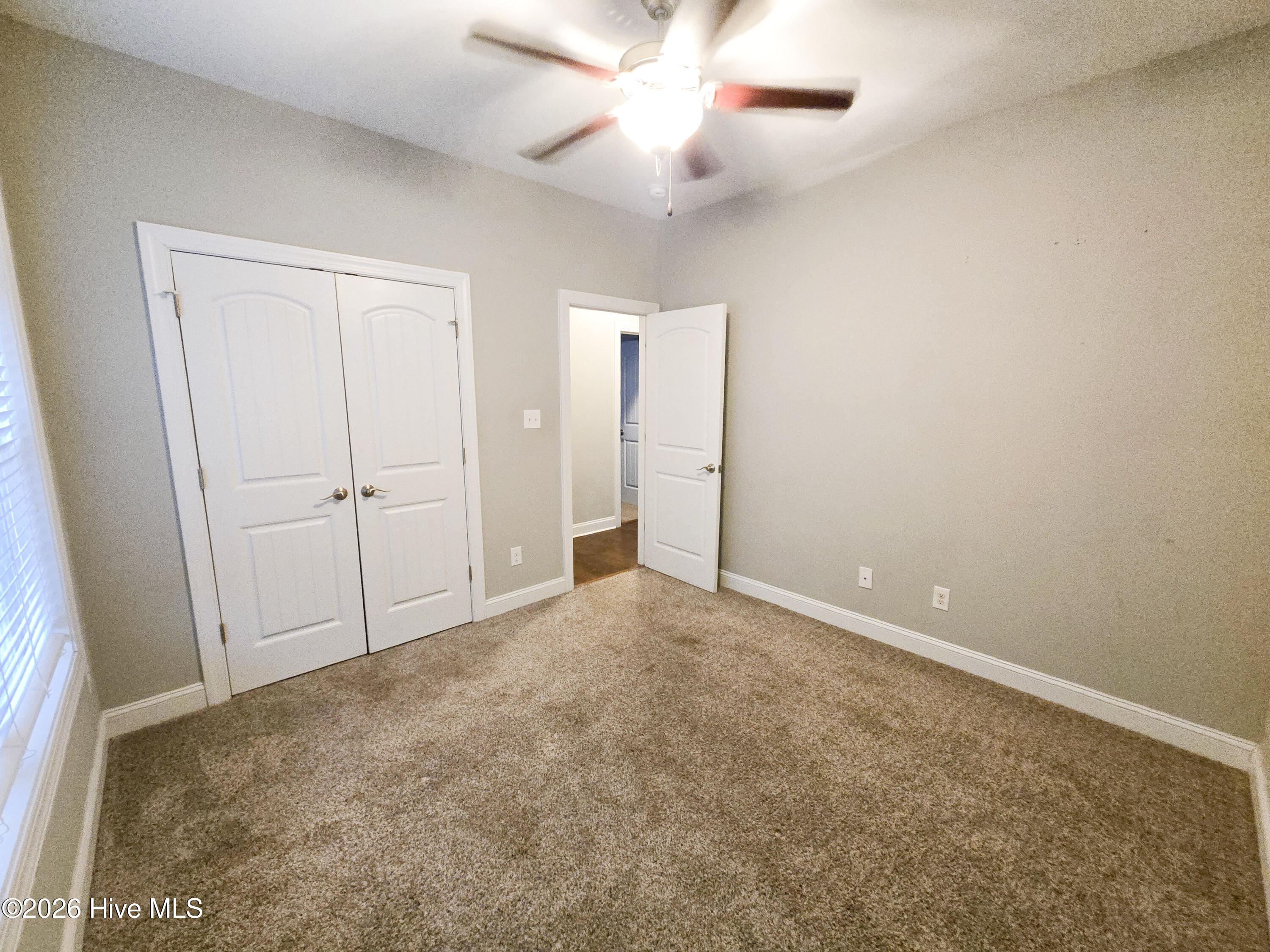 100549826 | Photo 19