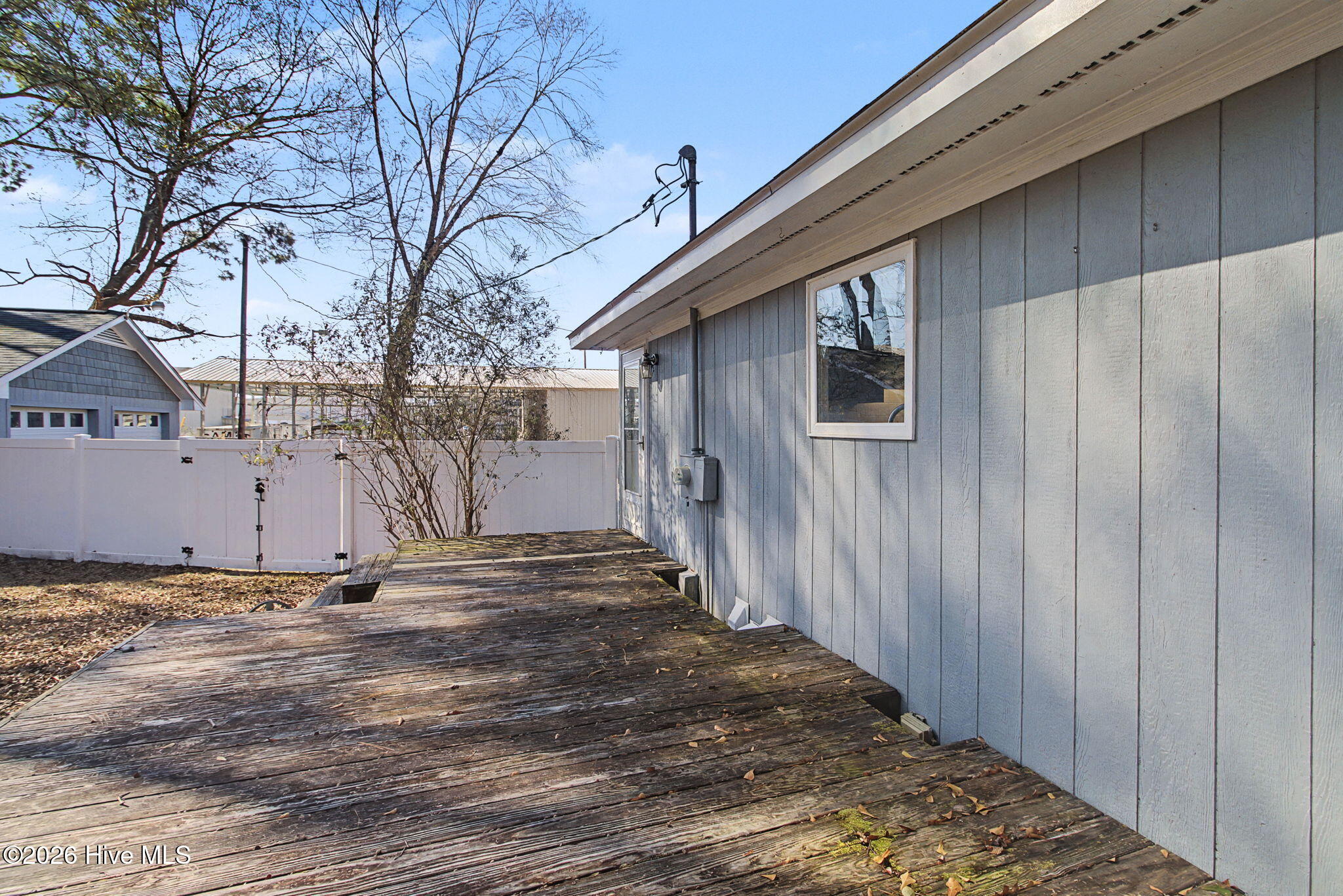 100551680 | Photo 40