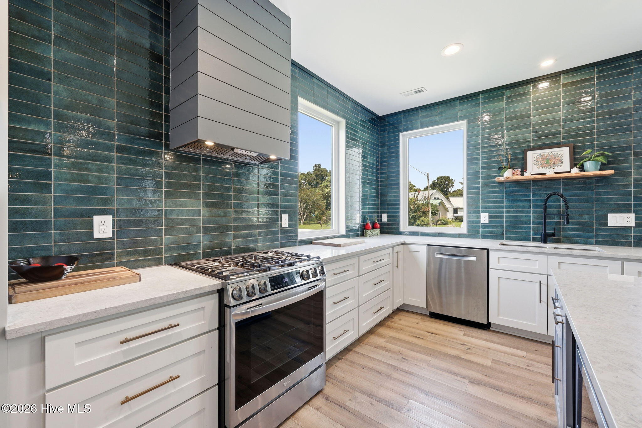 1106 Link Lane,Oriental