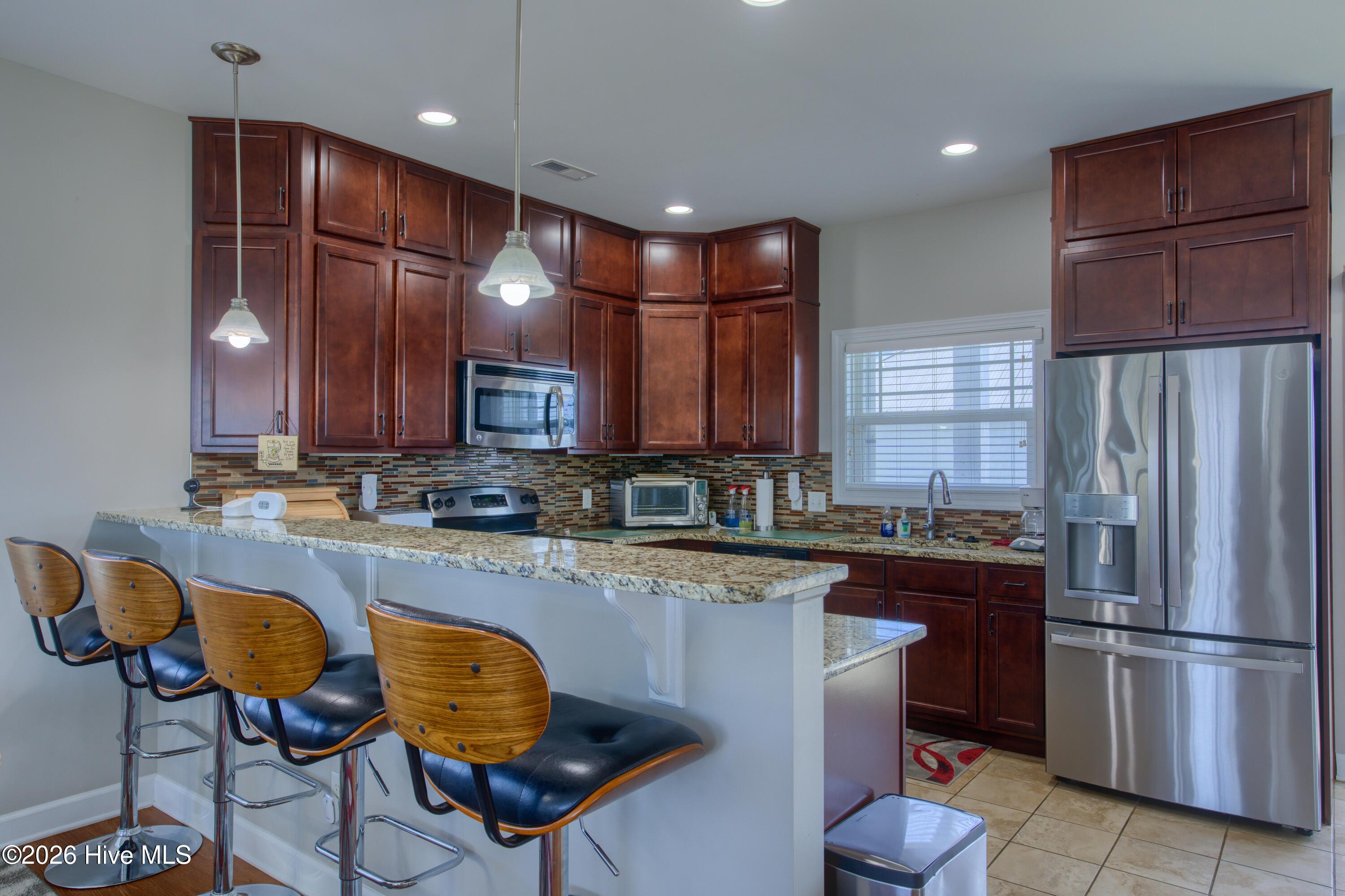 100558539 | Photo 41