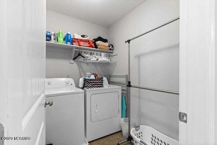 100556108 | Photo 22