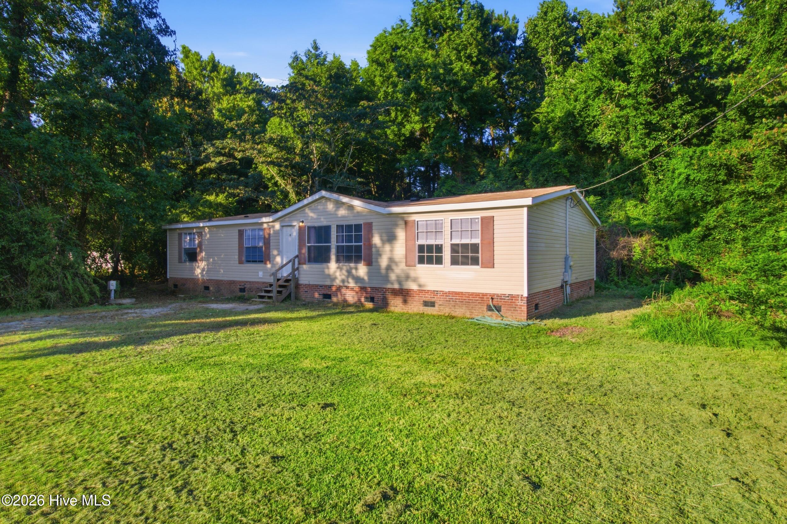 5520 County Line Road,New Bern