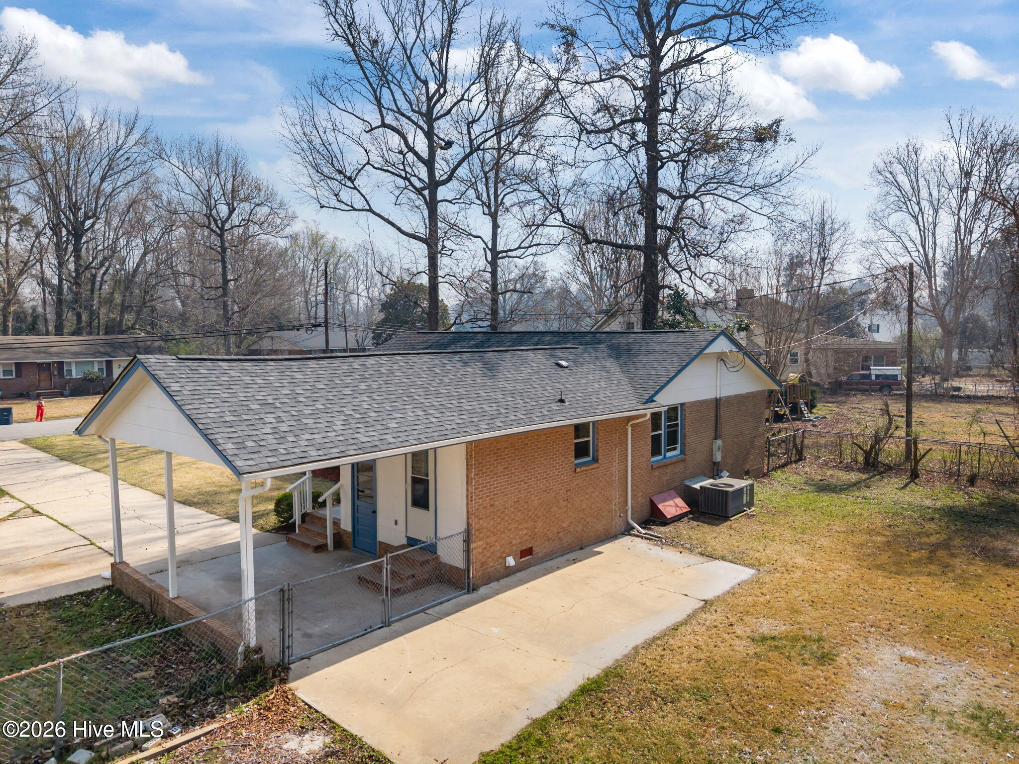 100557666 | Photo 37