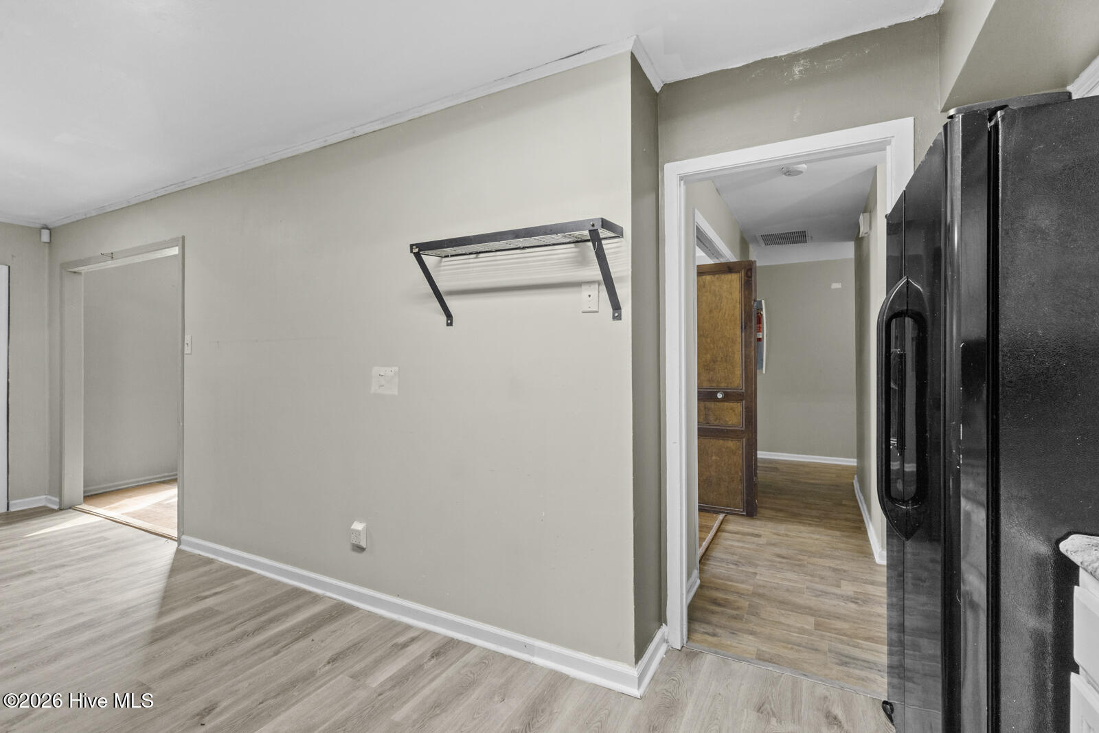 100560708 | Photo 10