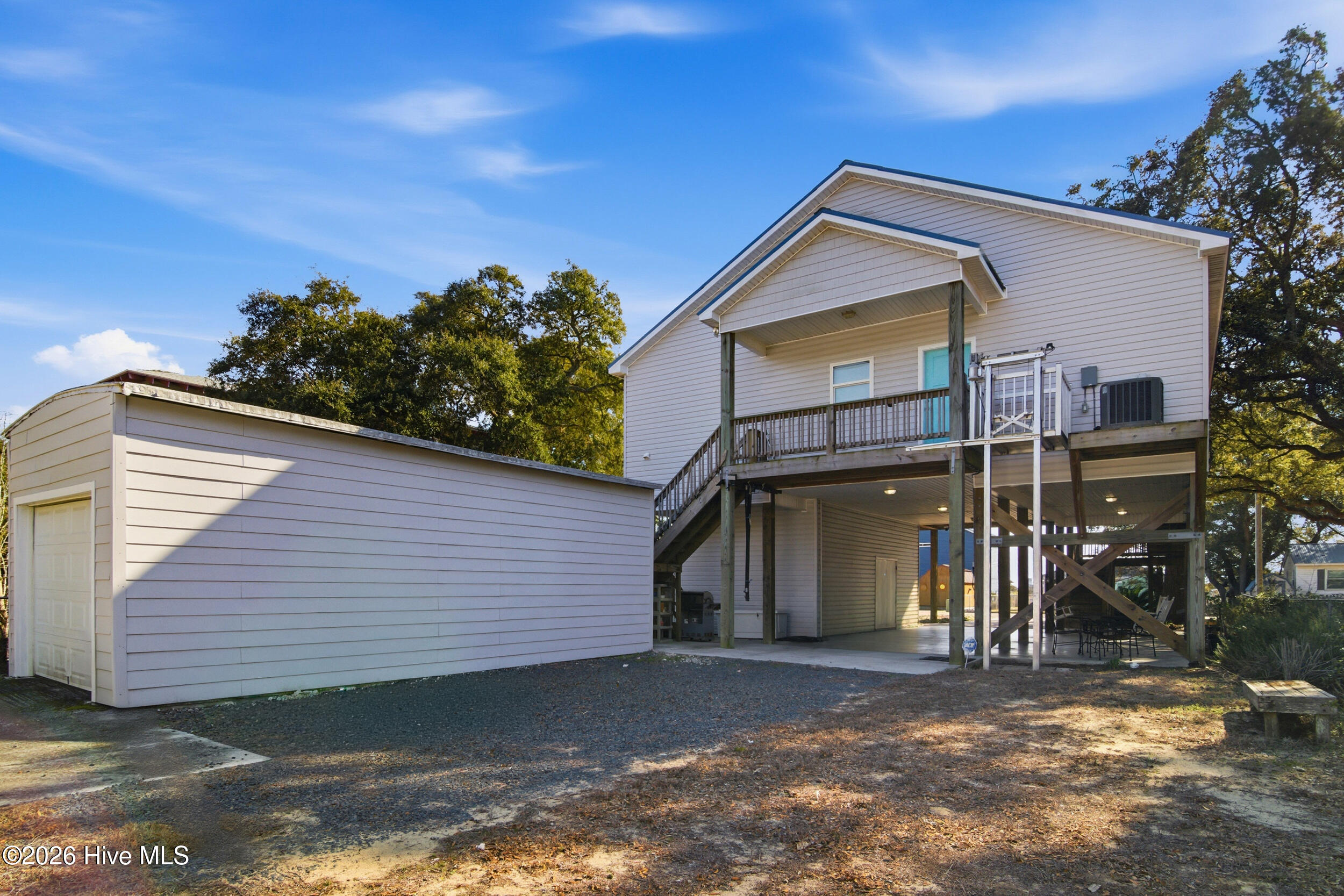 100552555 | Photo 38