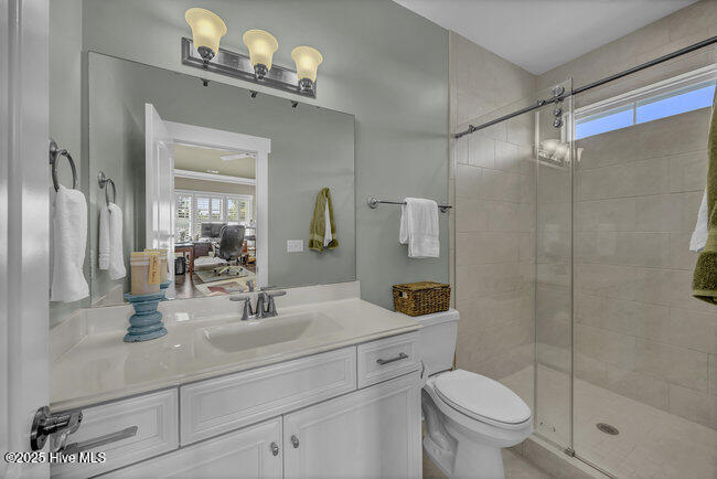 100528964 | Photo 34