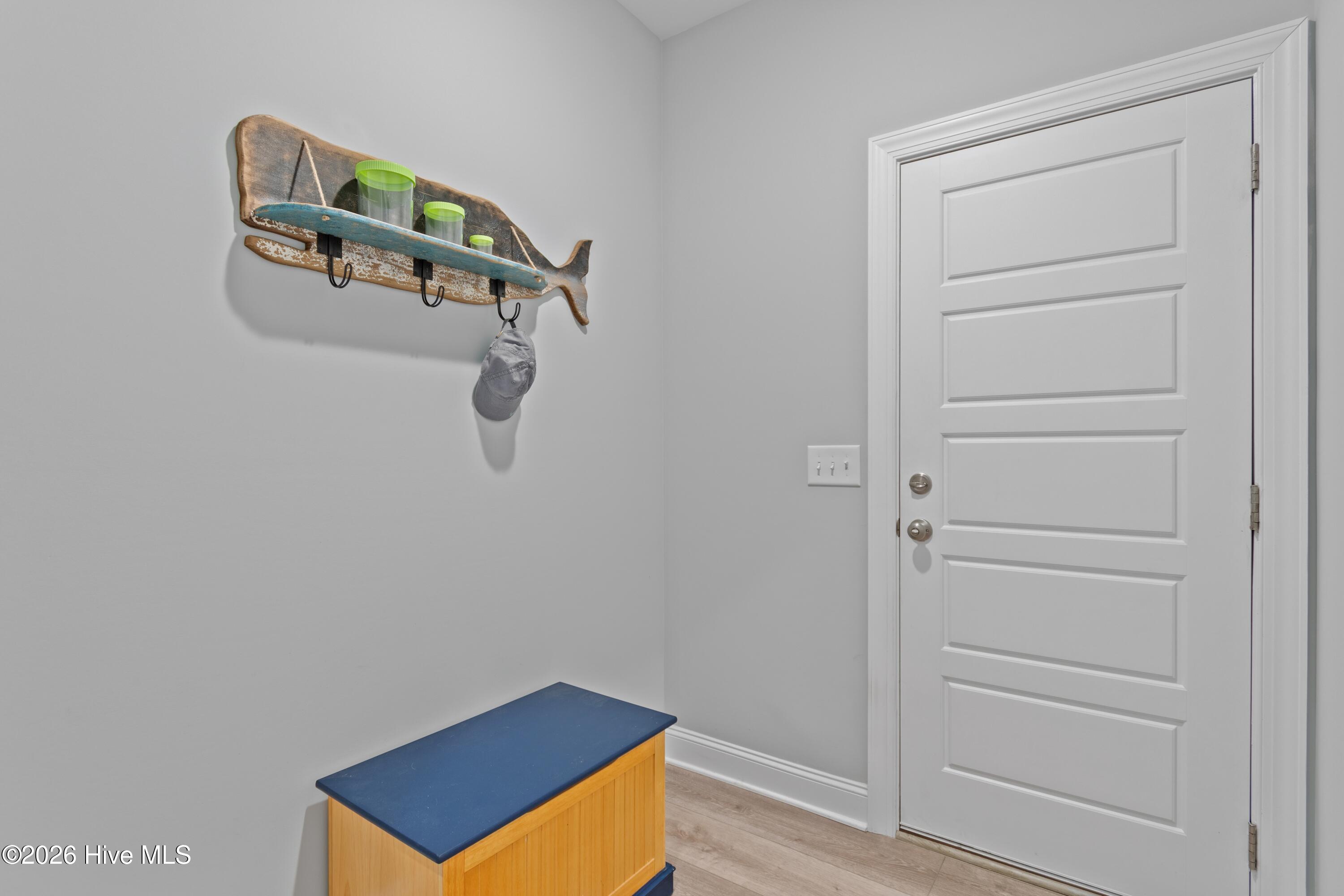 100568051 | Photo 29