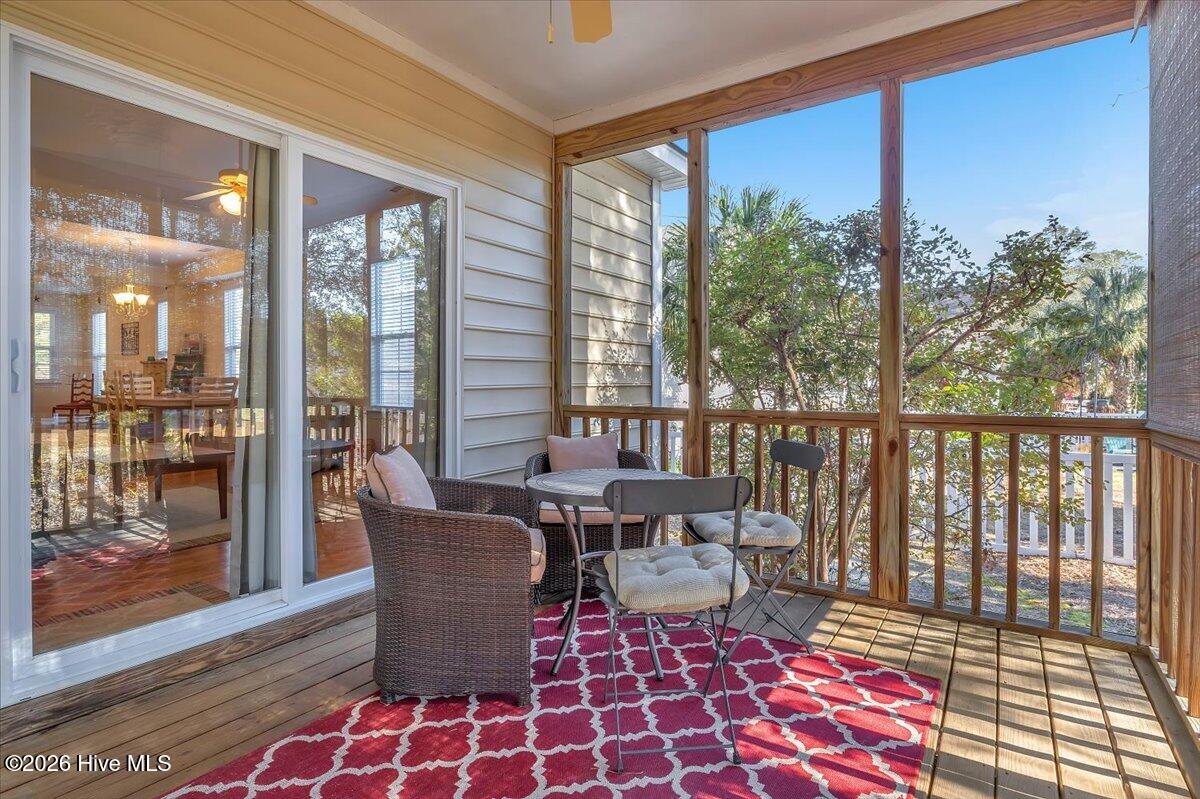 100550365 | Photo 47