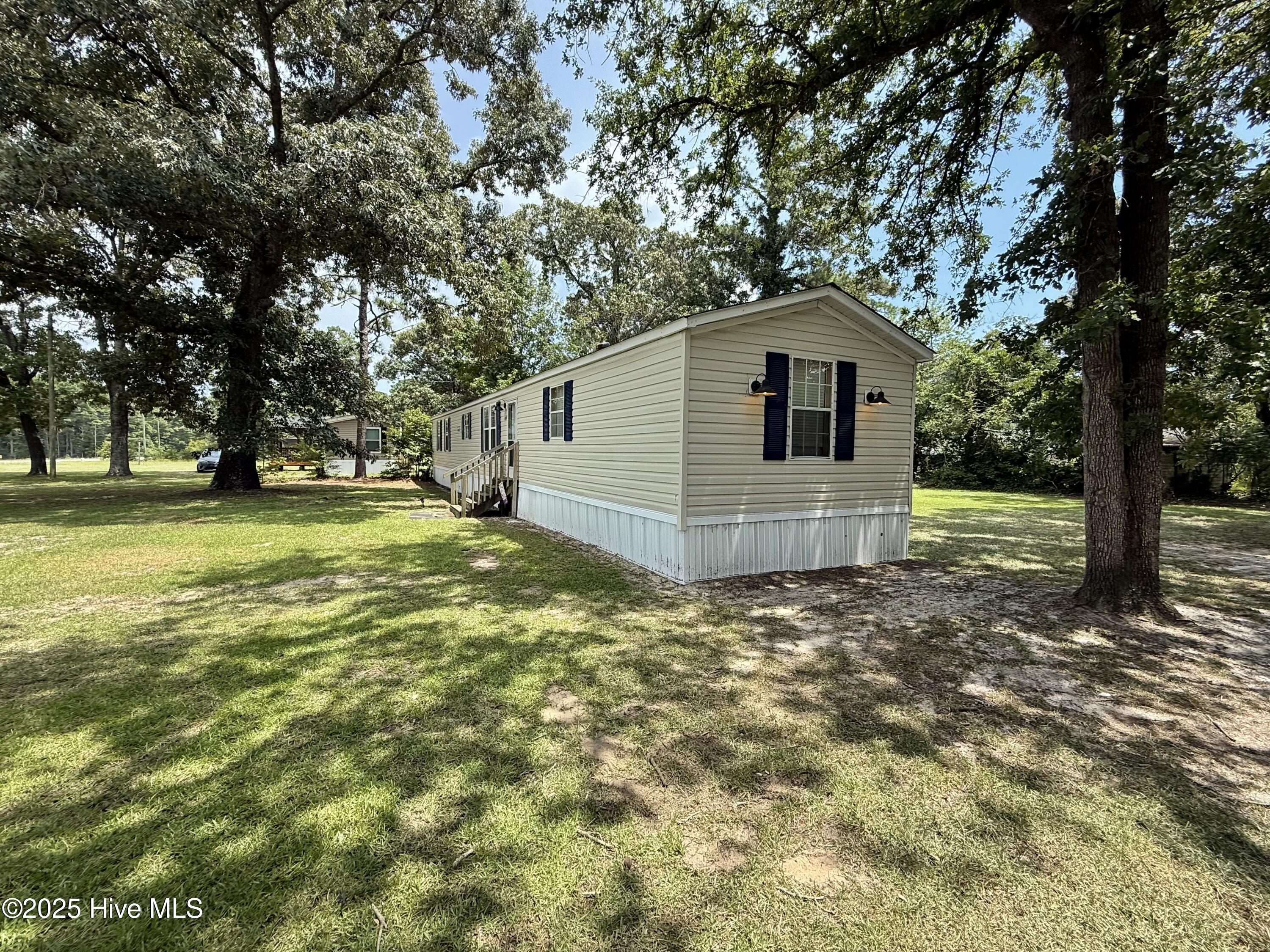 100522793 | Photo 16