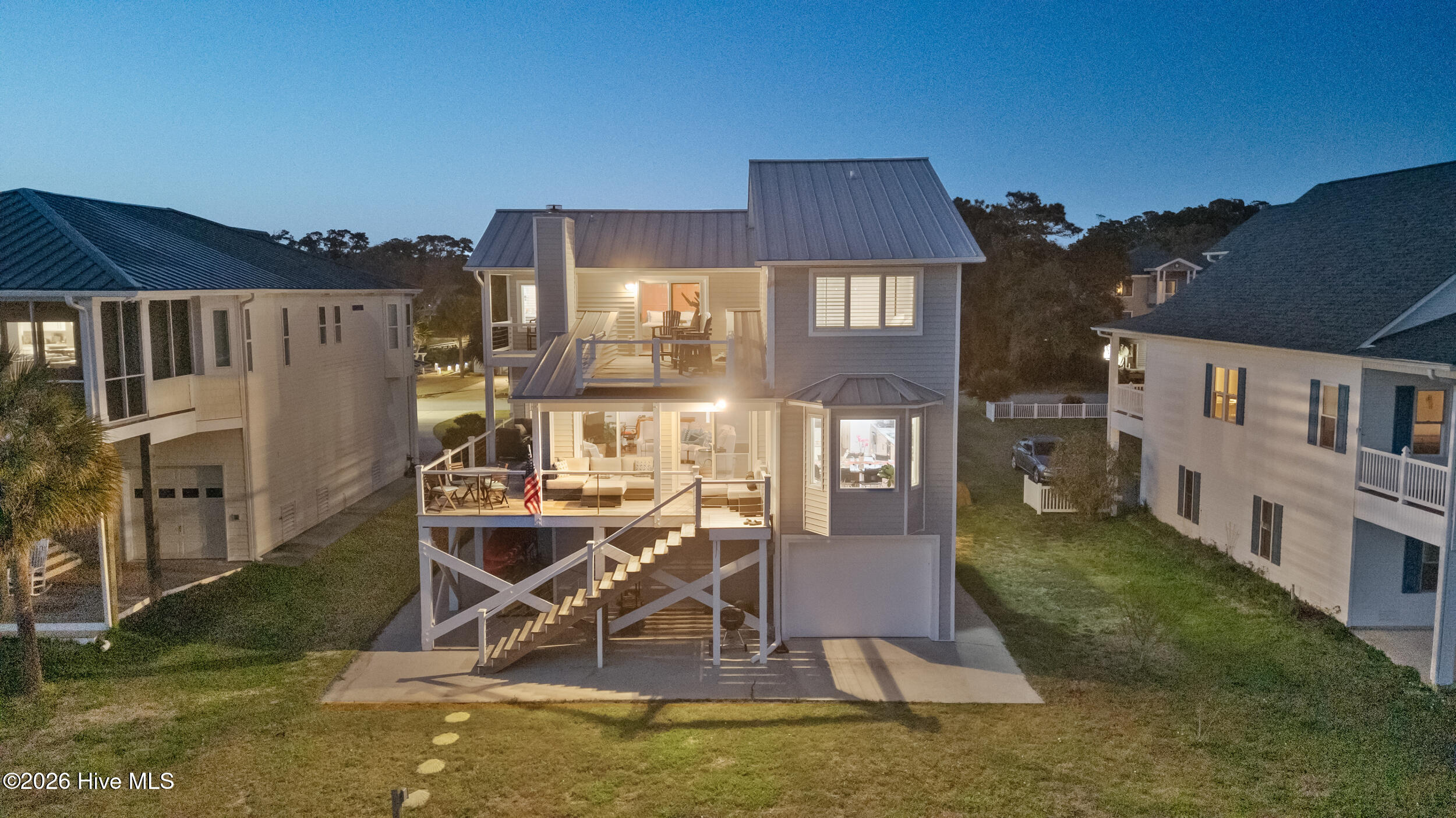 100564811 | Photo 101