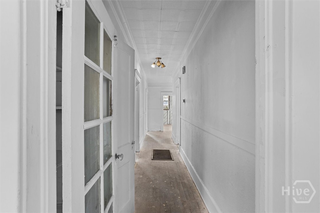 221 E 49th Street, Savannah, GA, 31405