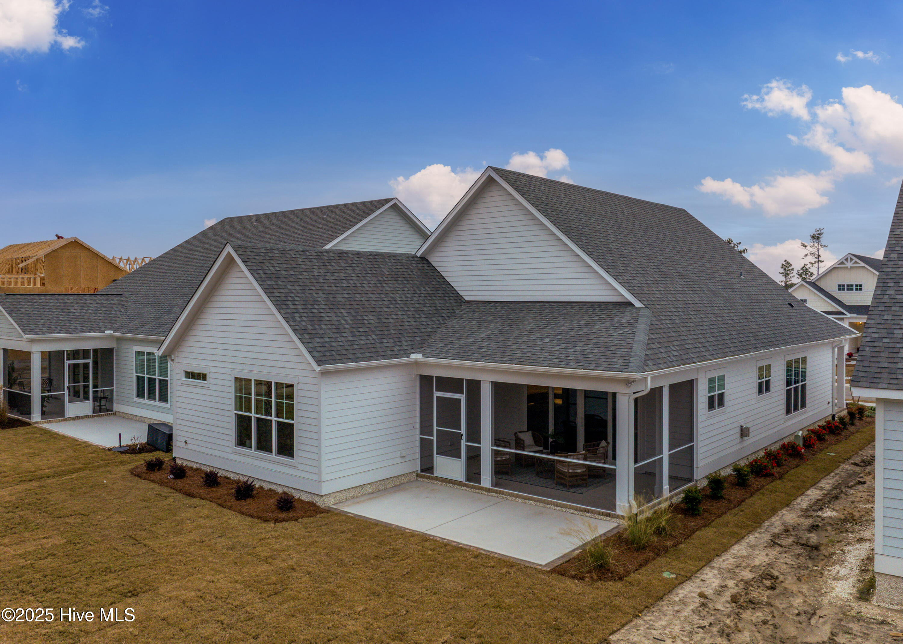 100524919 | Photo 41