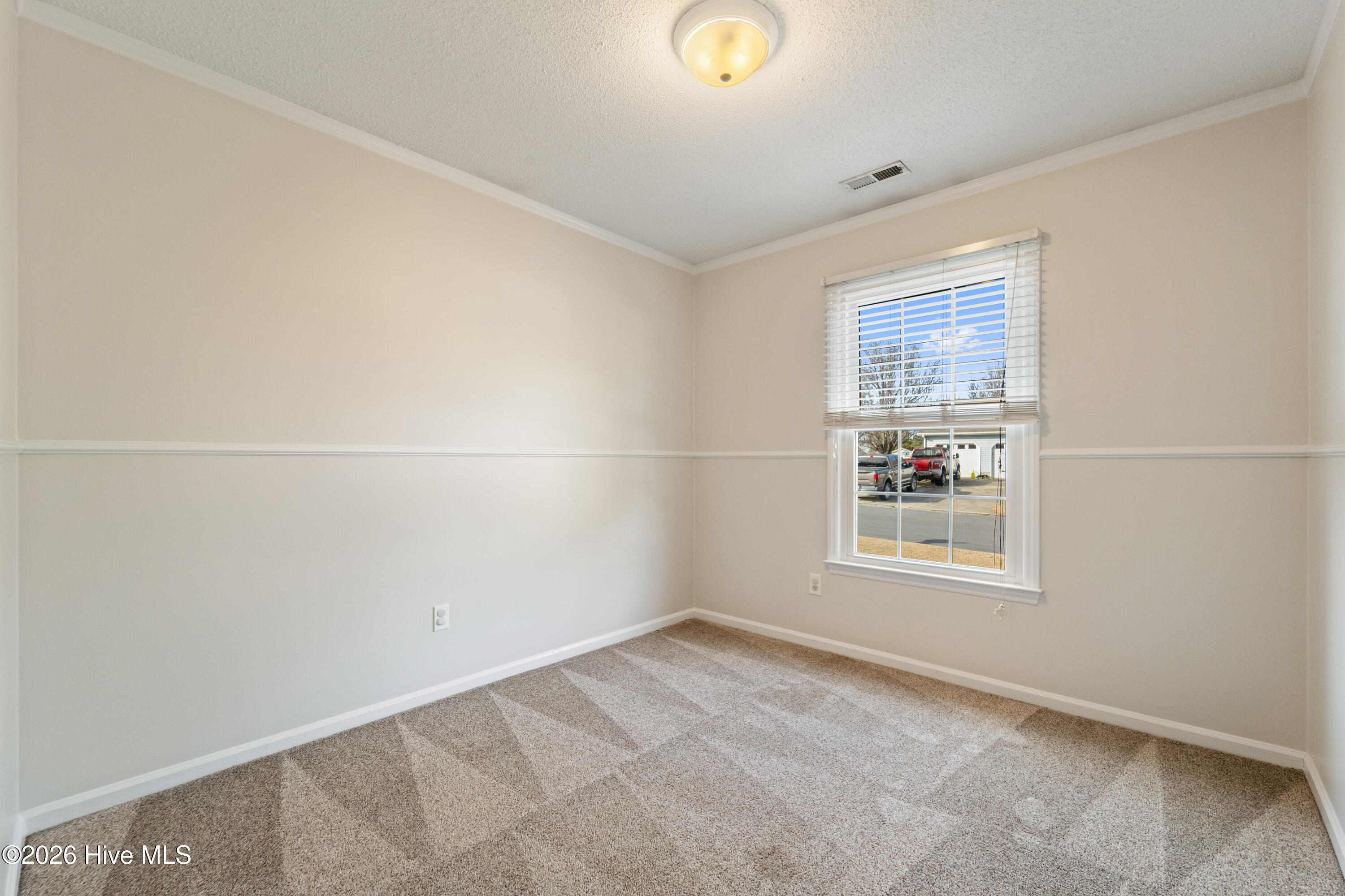 100549587 | Photo 15