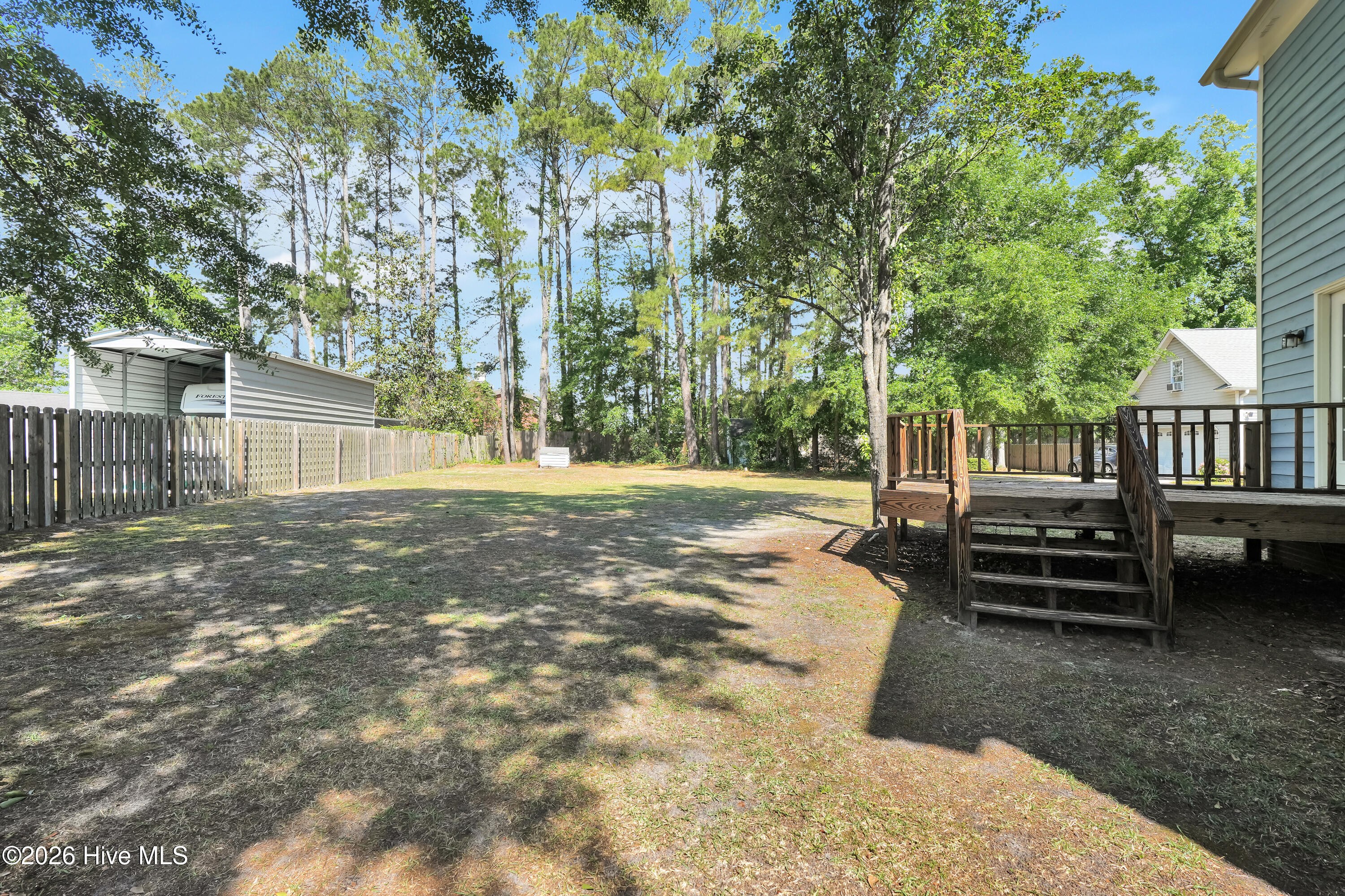 100570472 | Photo 40