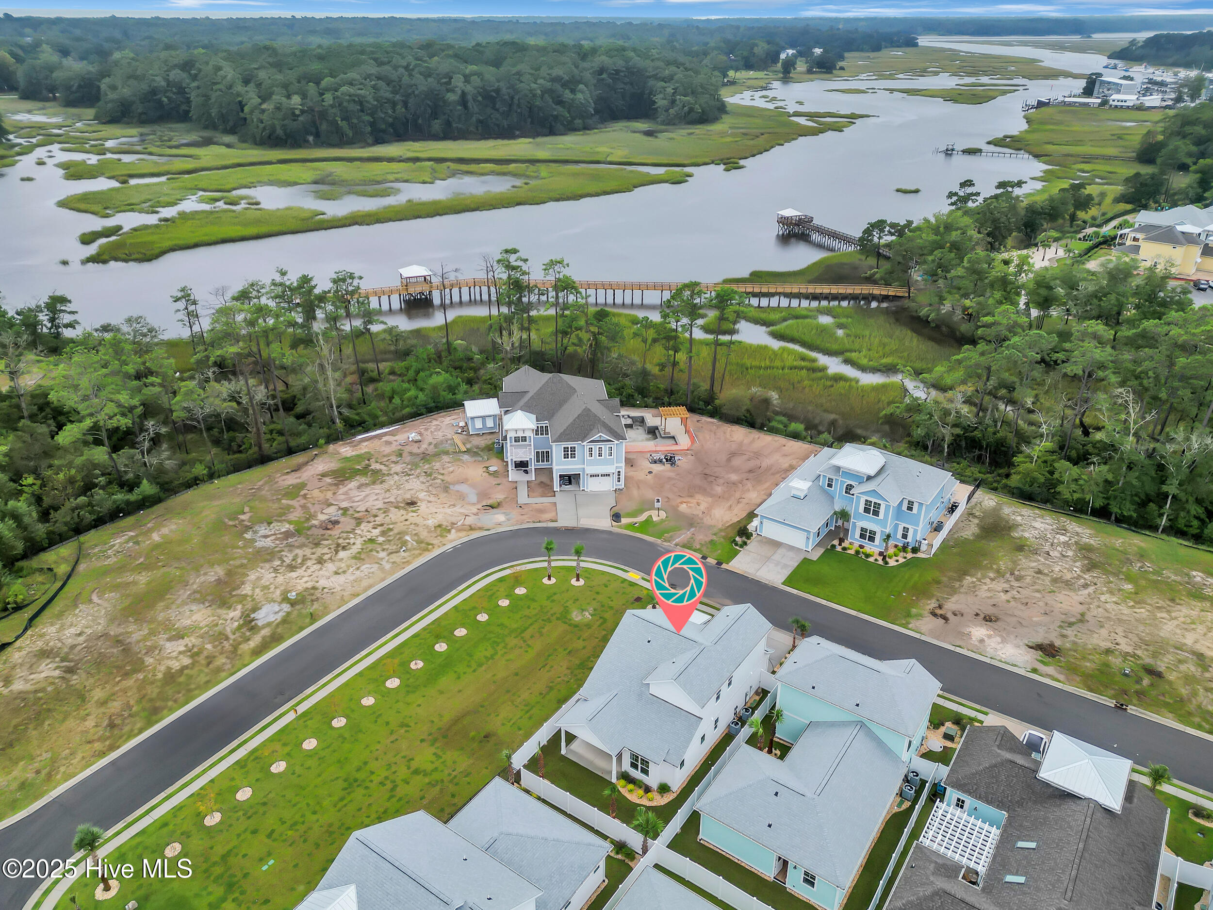 100533655 | Photo 50