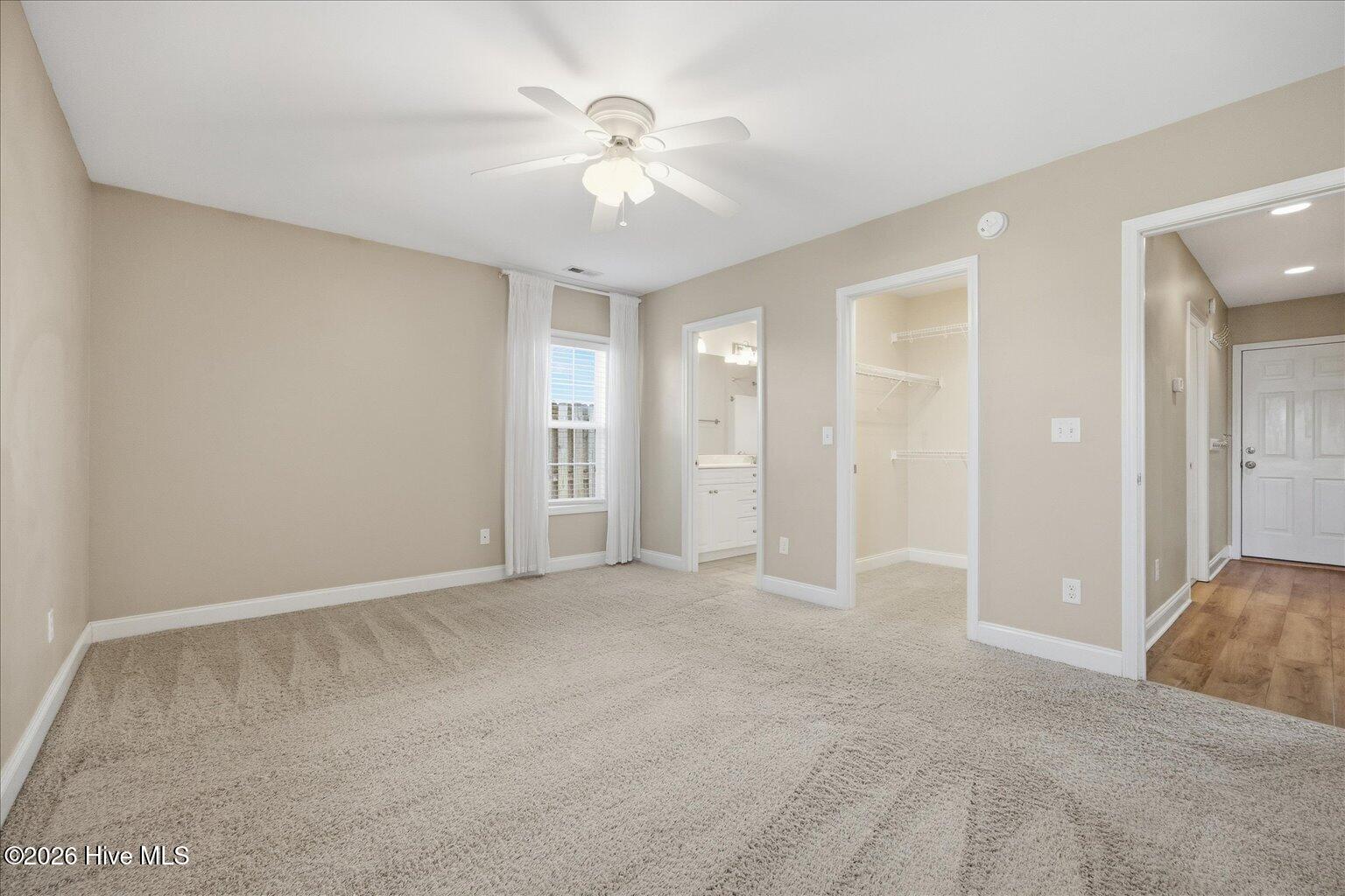 100561166 | Photo 19